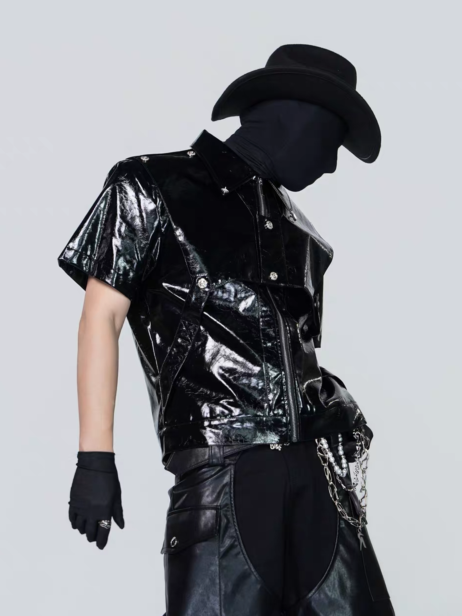 VE2 Glossy Faux Leather Cropped Short-Sleeve Jacket
