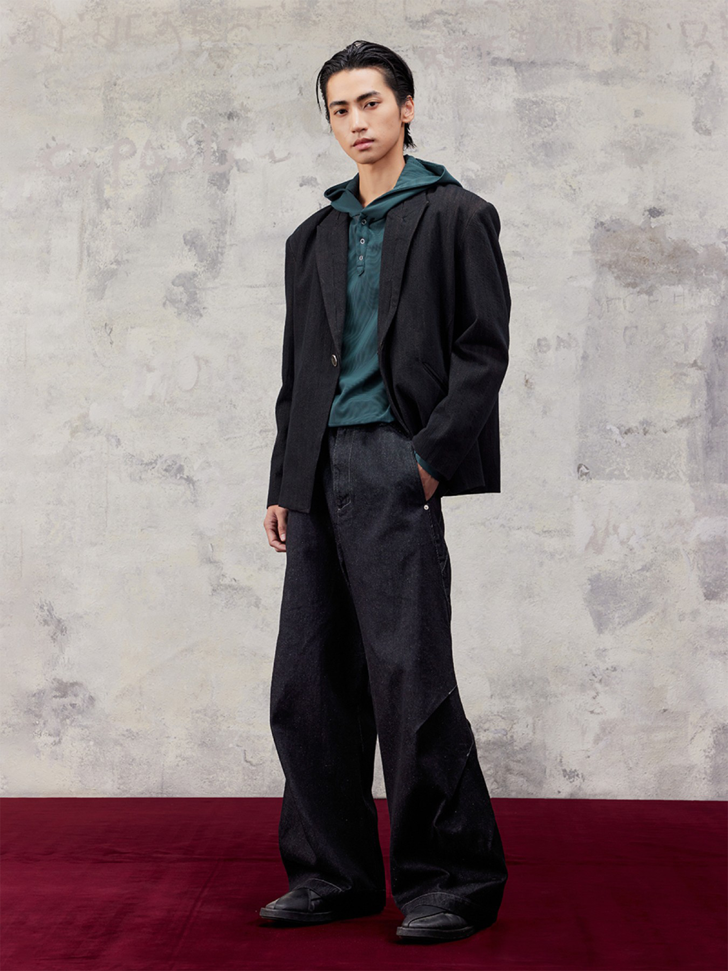 ALVNG AR ANTS Distressed Speckled Cut-Out Collar Blazer