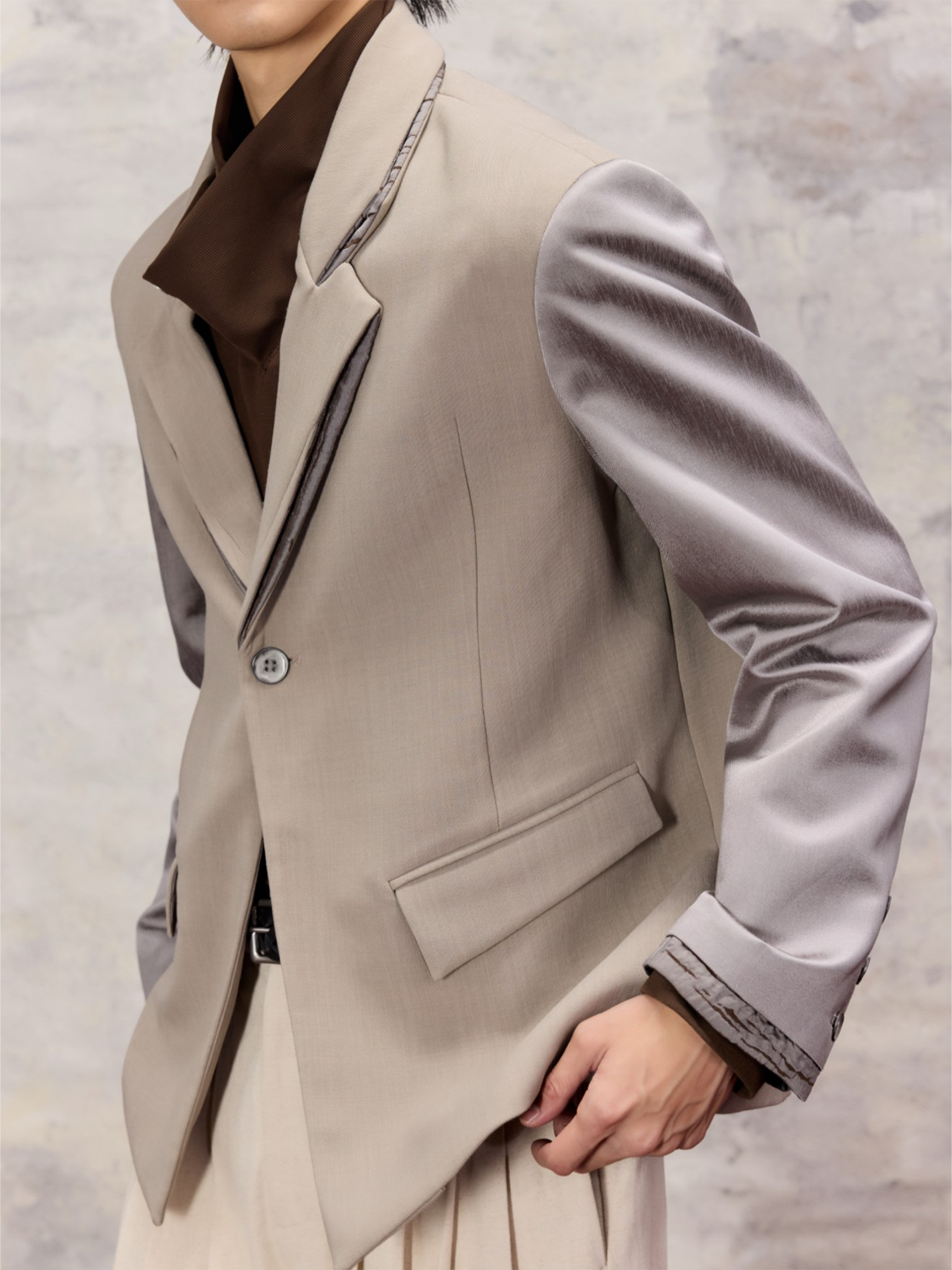 ALVNG AR ANTS Essential Sheen Spliced Blazer