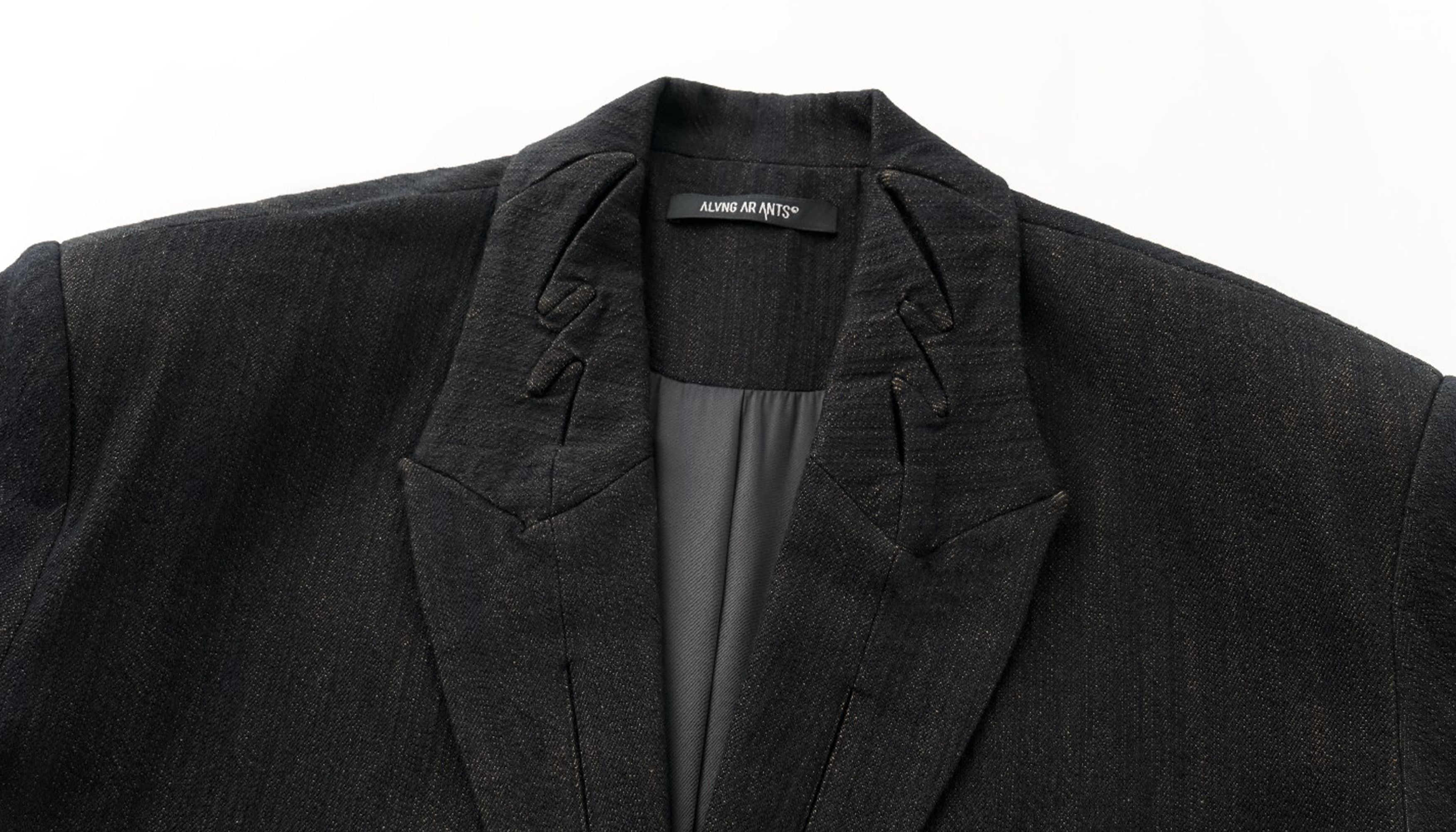 ALVNG AR ANTS Distressed Speckled Cut-Out Collar Blazer