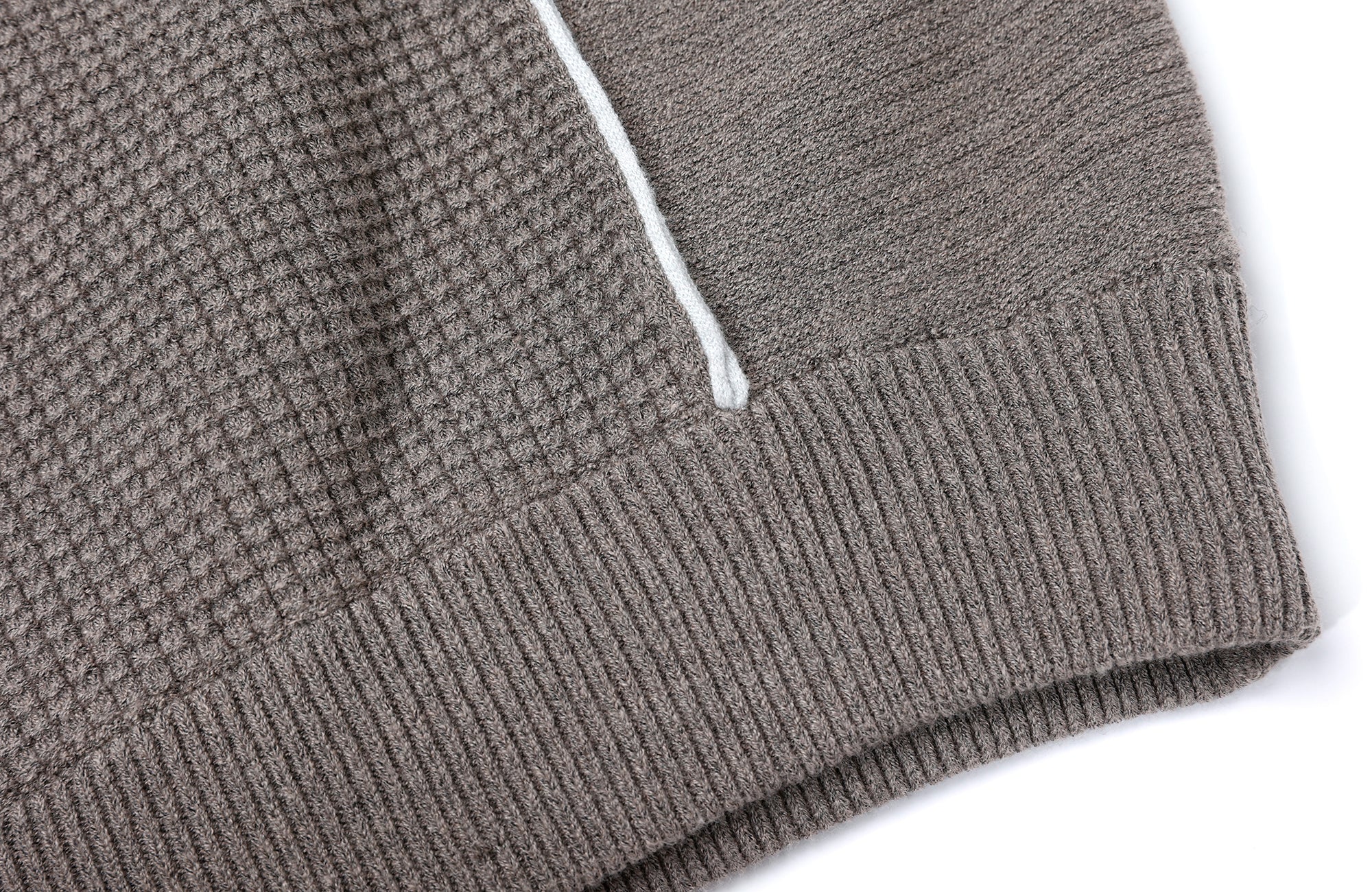 ROARINGWILD A ARCH Contrast Panel Raglan Half-Zip Sweater