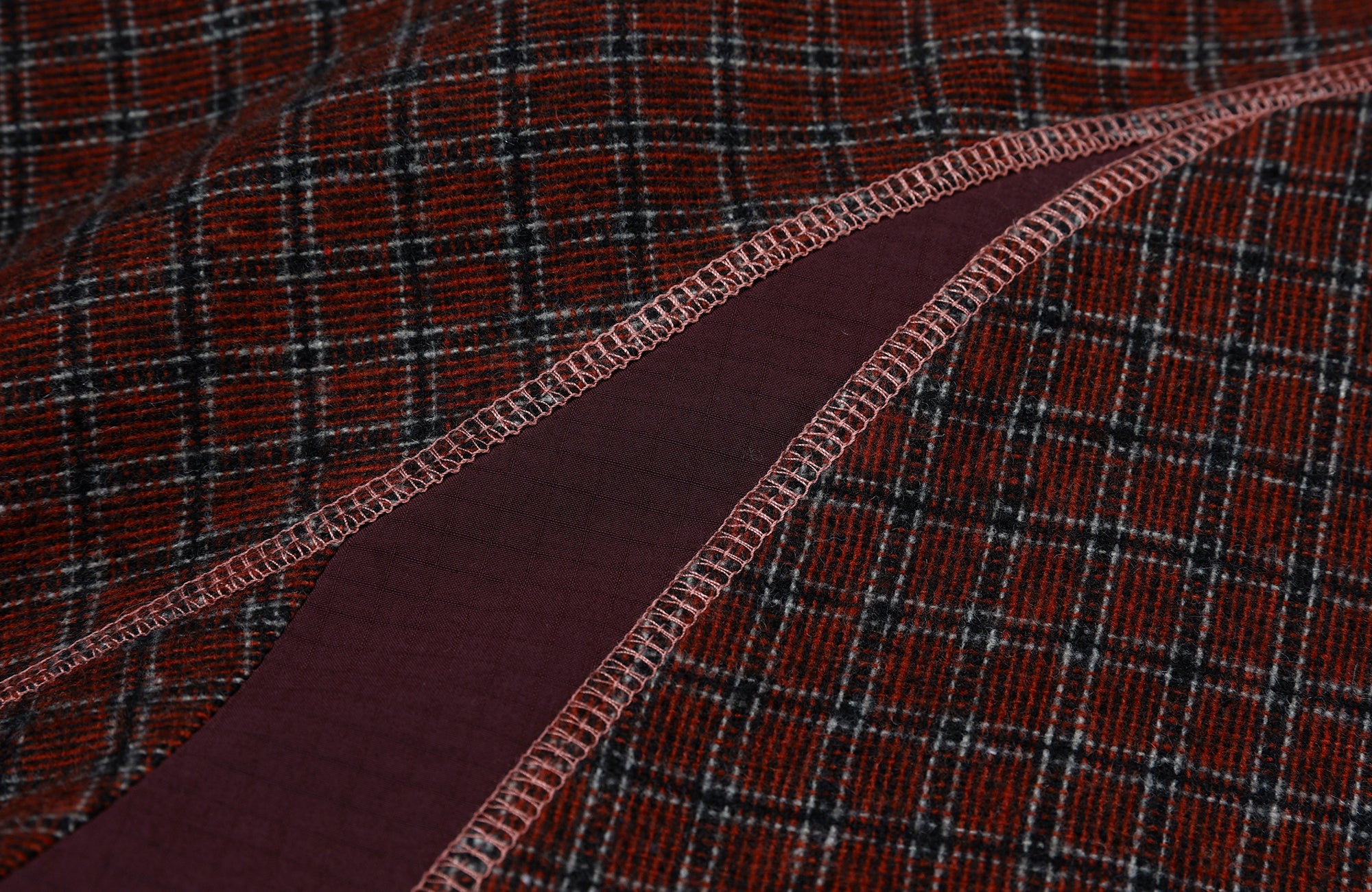 ROARINGWILD A ARCH Plaid Paneled Half-Zip Hooded Jacket