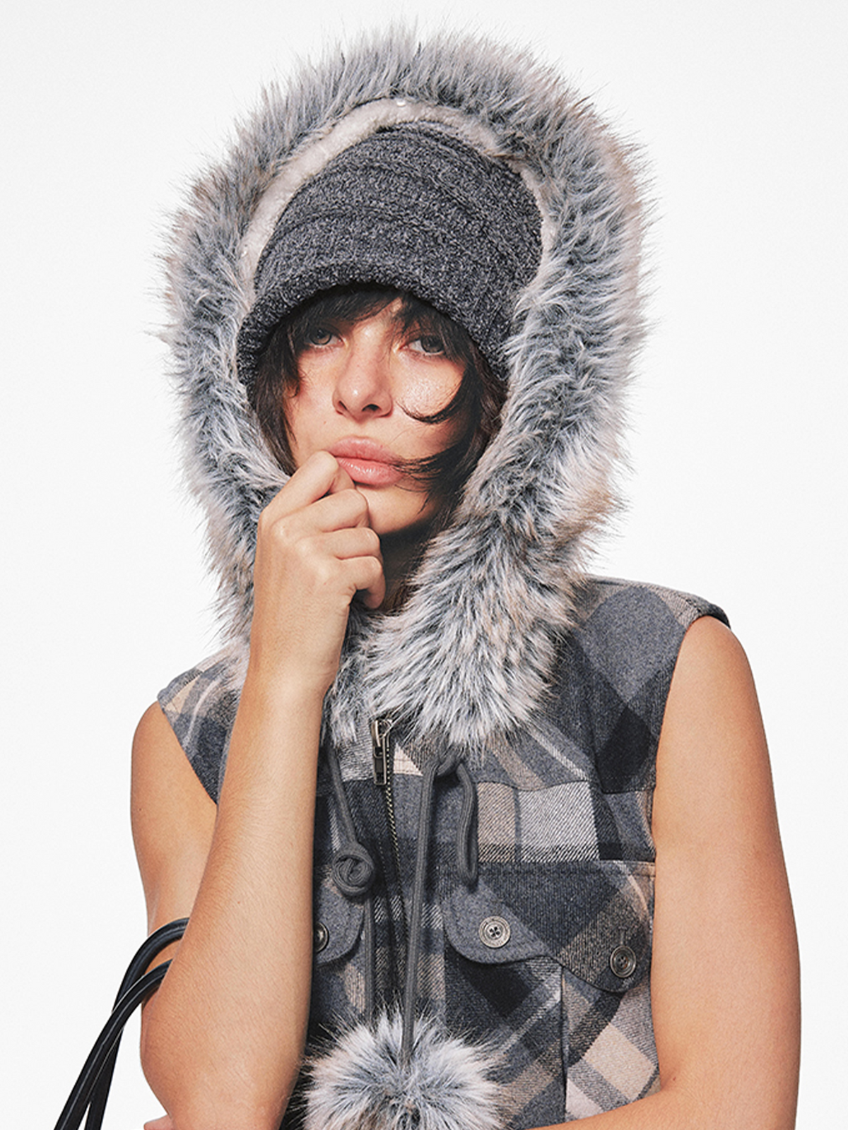 TRECLUB Retro Two-Tone Spliced Beanie, premium urban and streetwear designers apparel on PROJECTISR.com, TRECLUB