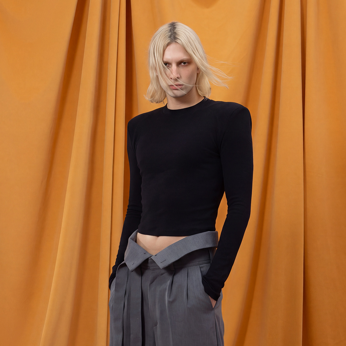 CLP Shoulder-Padded Cropped Long-Sleeve Tee