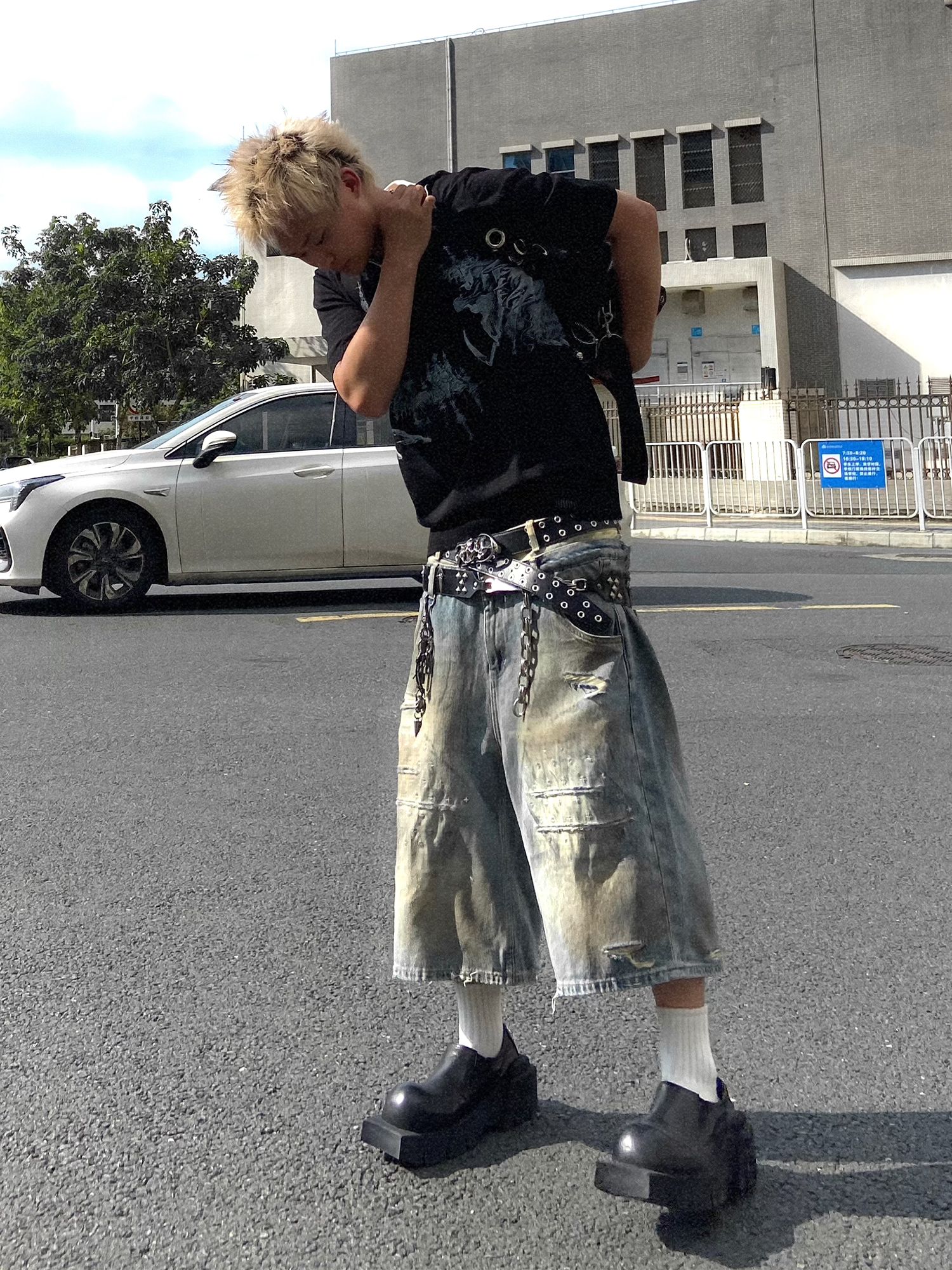TH4SWE Double-Waist Cross Embroidered Distressed Shorts