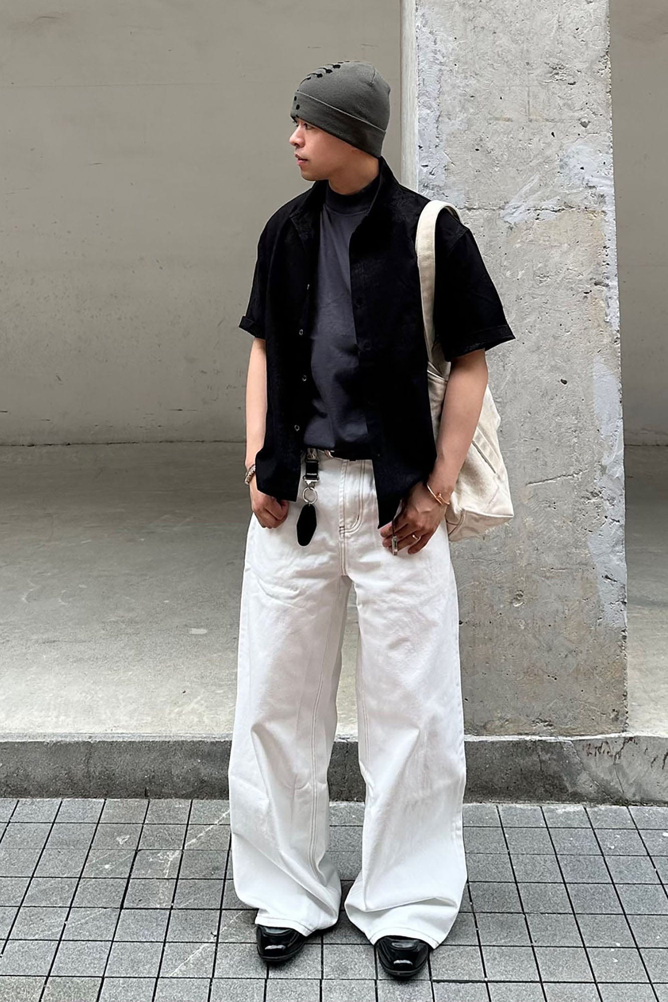 OKAYTHXBYE Floral Embossed Stand Collar Shirt