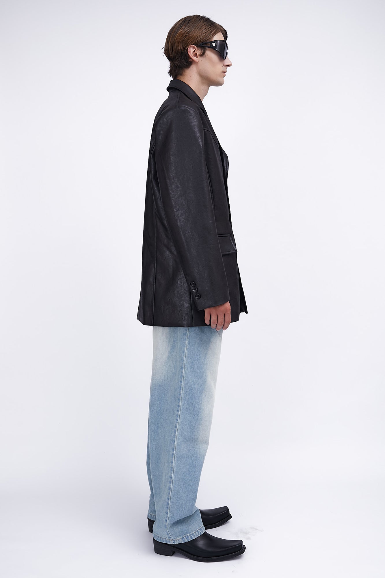 ASSEEN Oversized Faux Leather Curved Stitch Blazer
