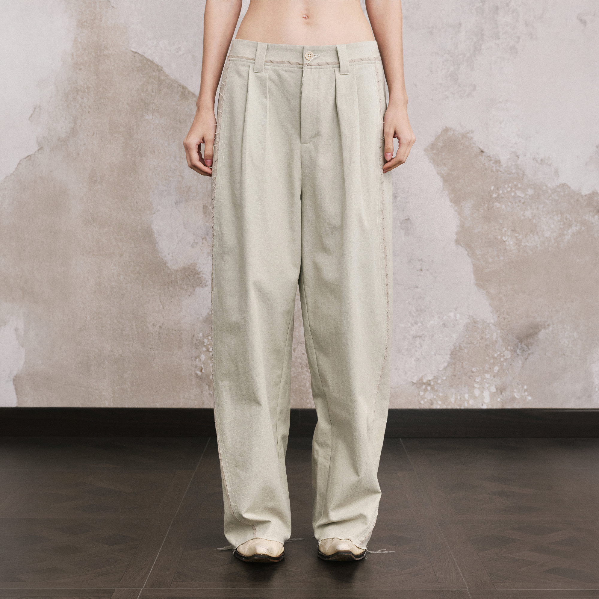 ILNya Nieternite Nifutur Linen-Blend Raw Edge Curved Pants