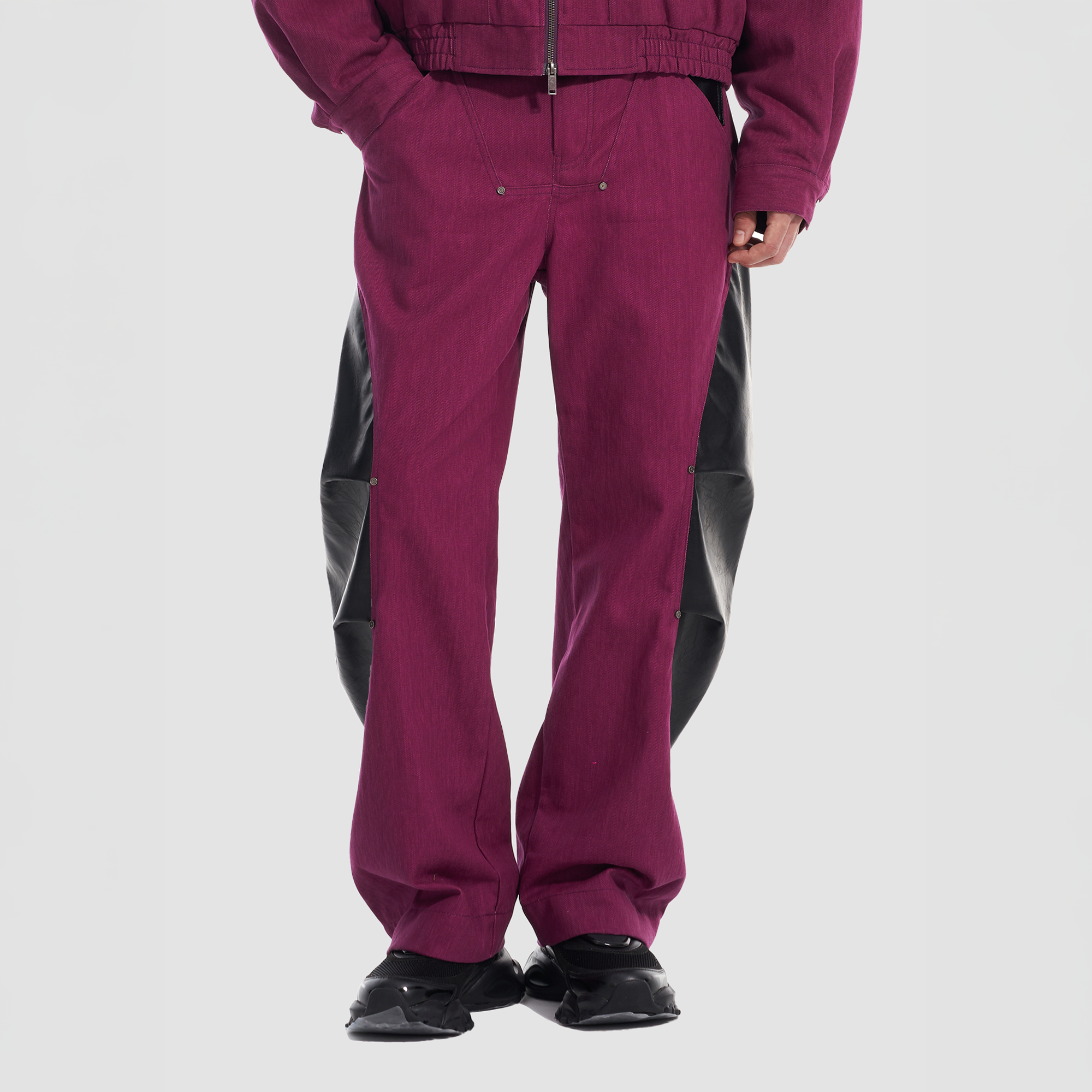 VANN VALRENCE Faux Leather-Paneled Barrel Jeans