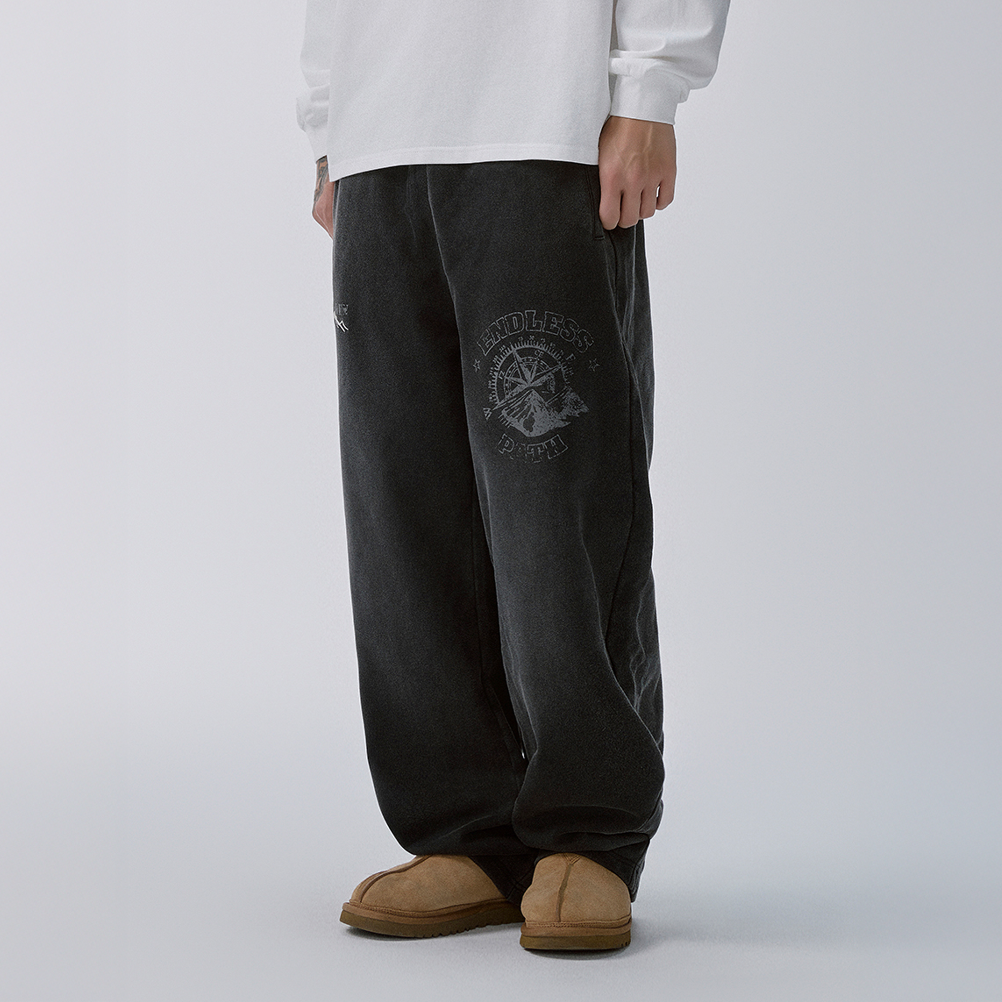 F2CE Washed Badge Graphic Drawstring Sweatpants