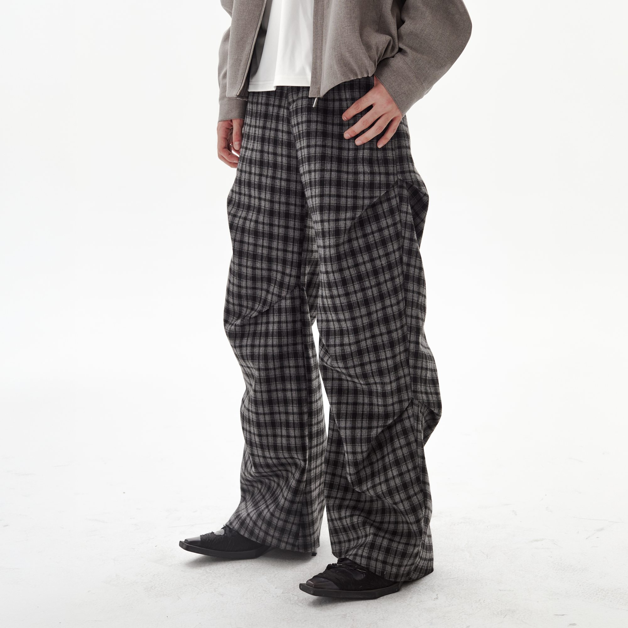 PASET Retro Plaid Folded Straight-Leg Trousers