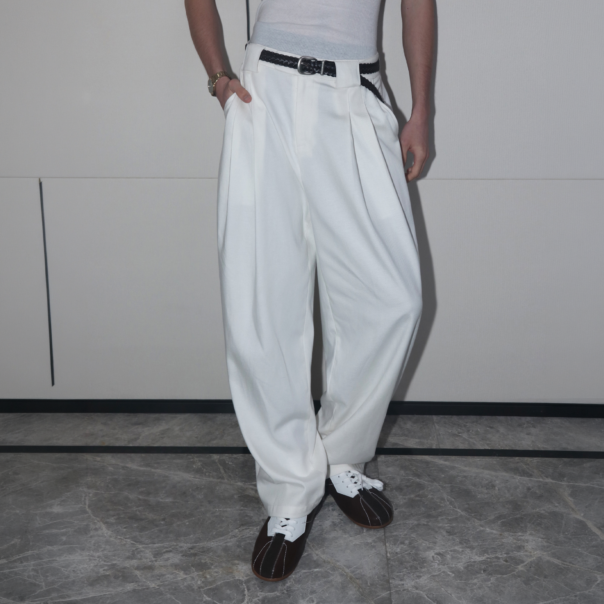ASSEEN Essential Draped Linen-Blend Trousers