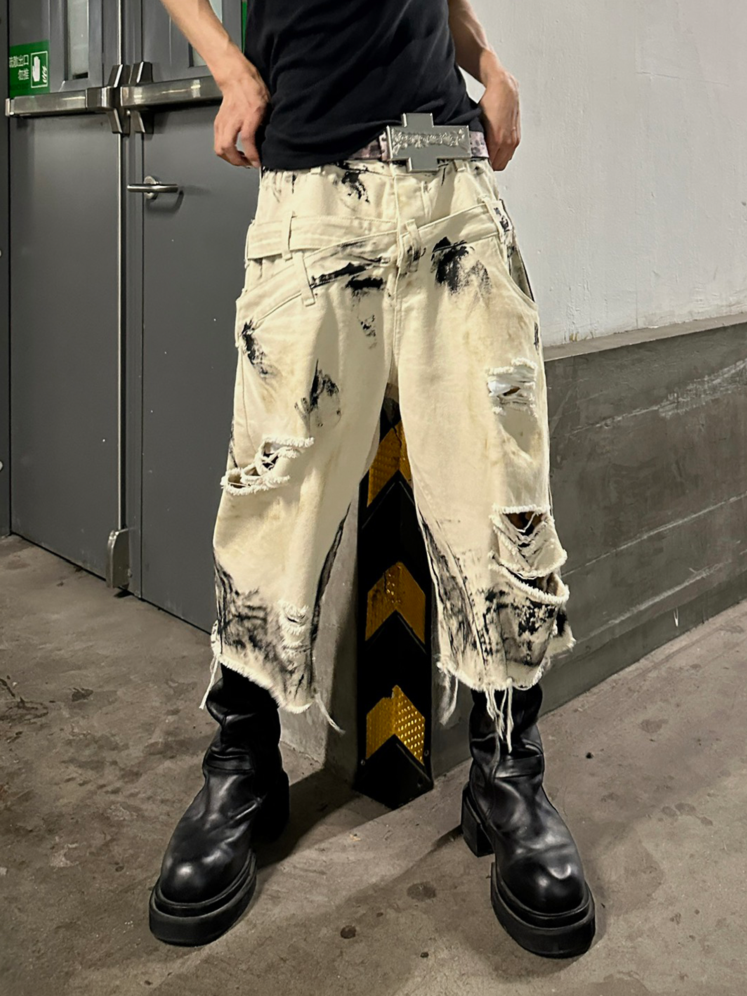 TH4SWE Painted Waxed Panel Raw-Edge Shorts
