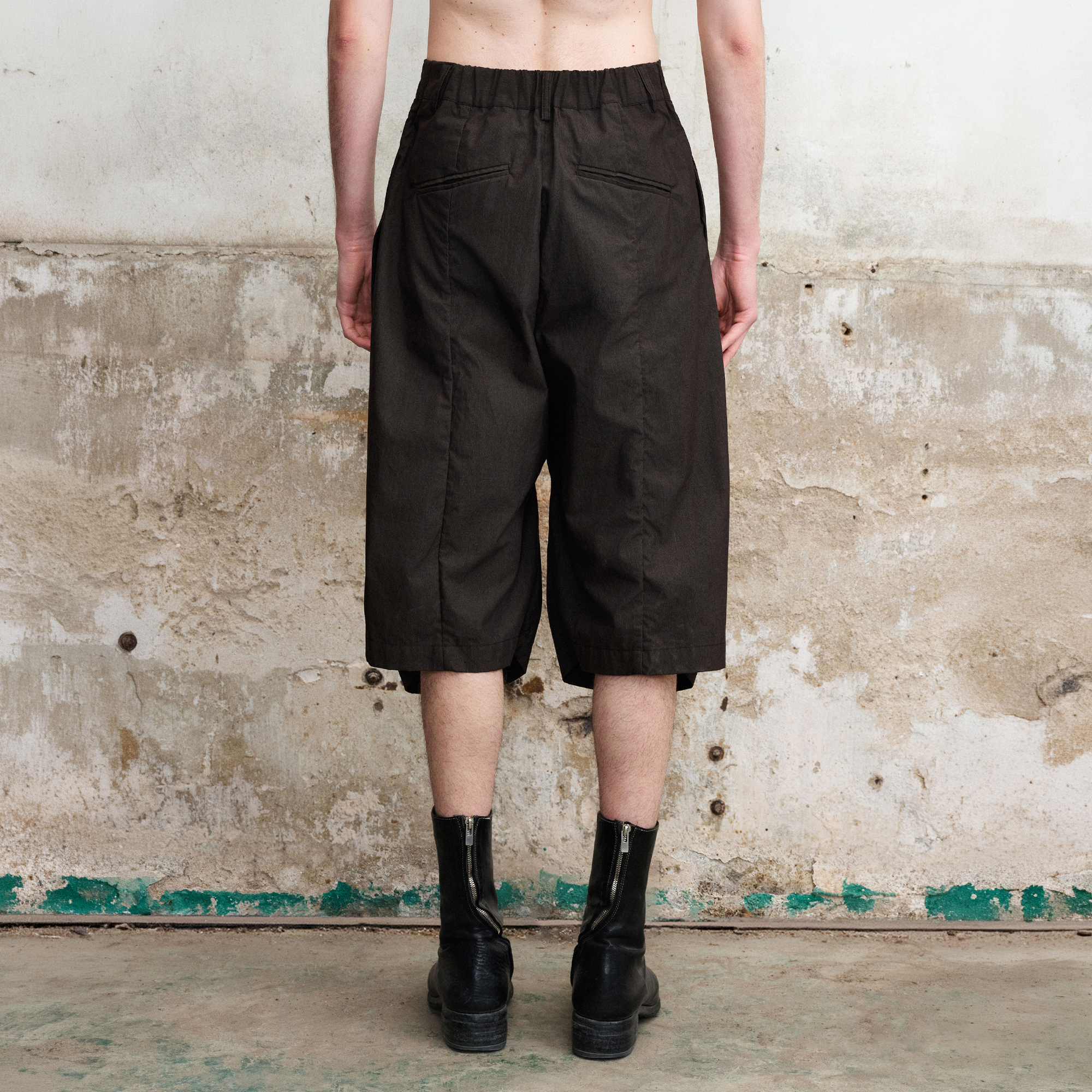 ILNya Nieternite Nifutur Pleated Button-Fly Shorts, premium urban and streetwear designers apparel on PROJECTISR.com, ILNya Nieternite Nifutur