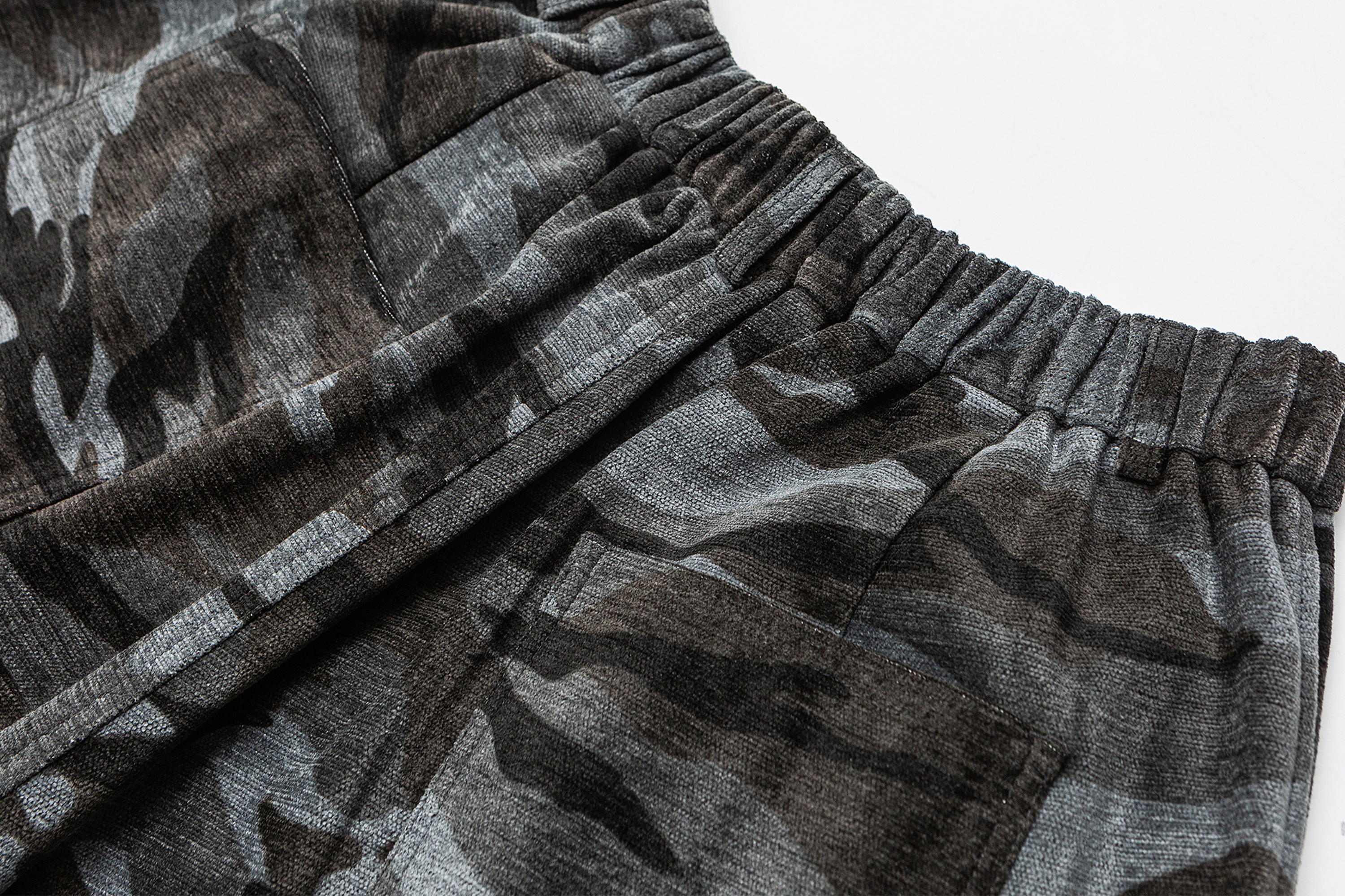 ME DA IGUAL Camo Elastic Waistband Tappered Pants, premium urban and streetwear designers apparel on PROJECTISR.com, ME DA IGUAL