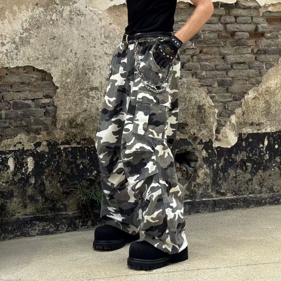 LUUUCAM Camo Pleated Panel Cargo Pants, premium urban and streetwear designers apparel on PROJECTISR.com, LUUUCAM