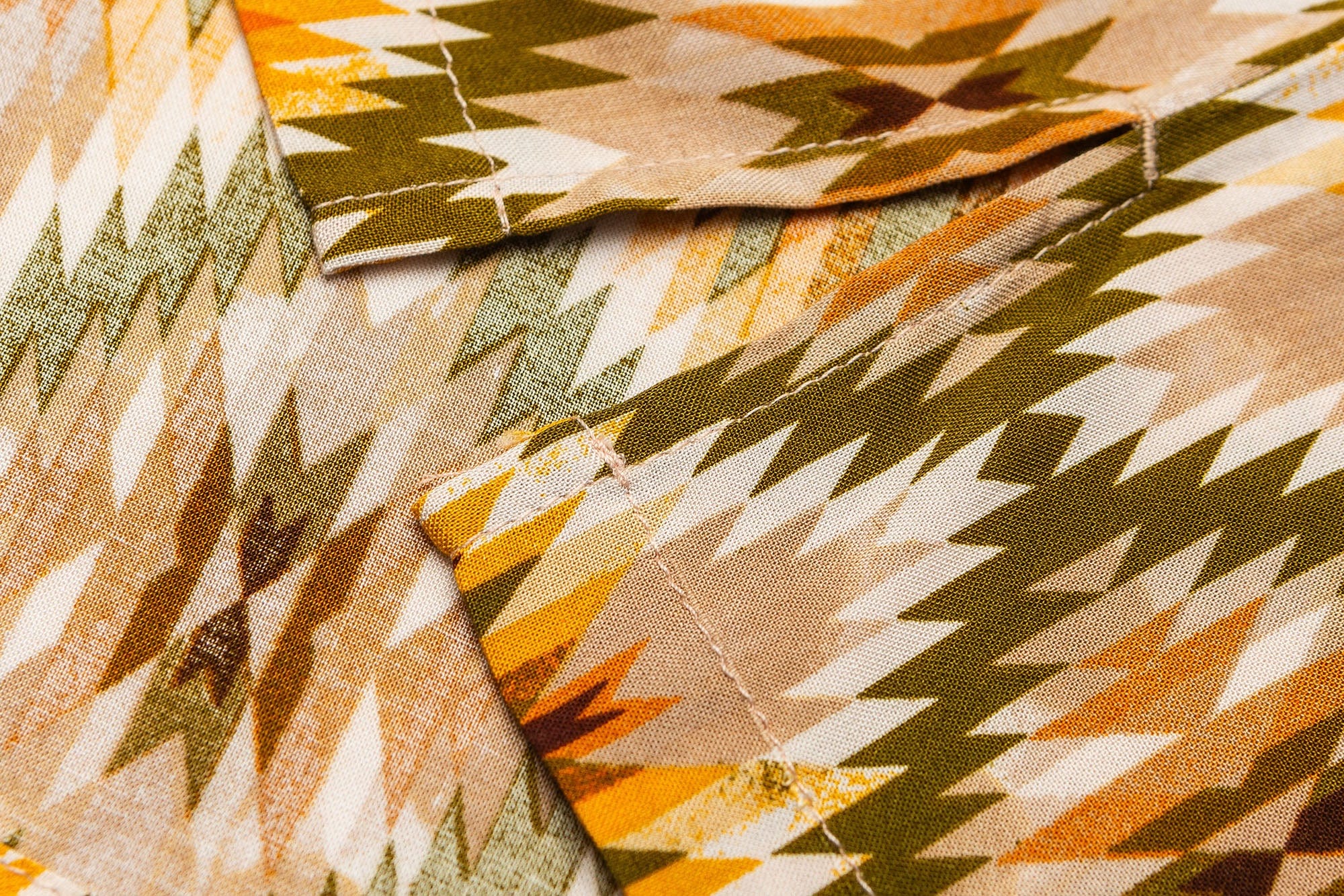 ME DA IGUAL Geometric Full-Print Button-Up Half Shirt, premium urban and streetwear designers apparel on PROJECTISR.com, ME DA IGUAL