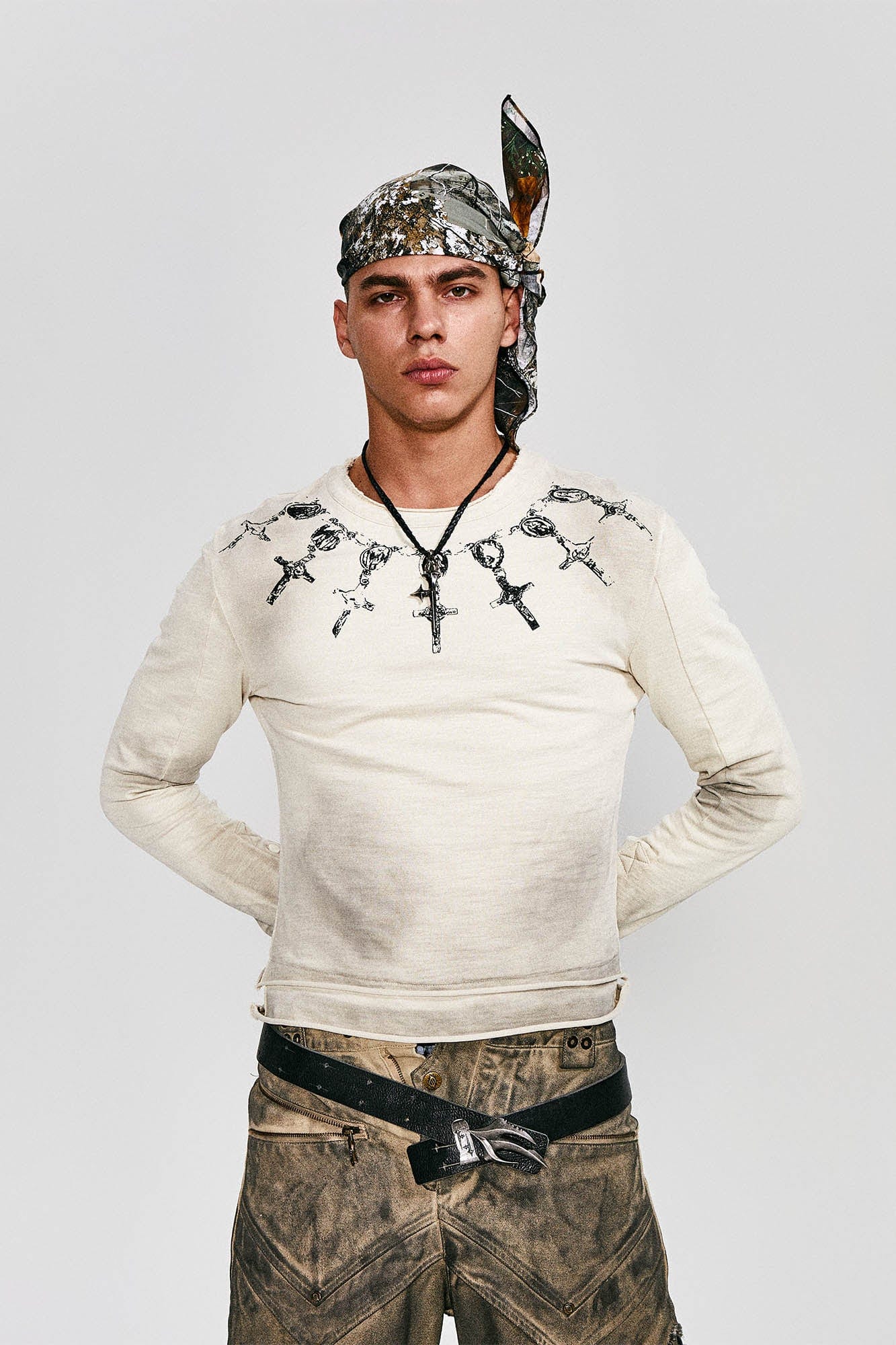 FLYERRER Distressed Cross Chain Graphic Long-Sleeve Tee, premium urban and streetwear designers apparel on PROJECTISR.com, FLYERRER