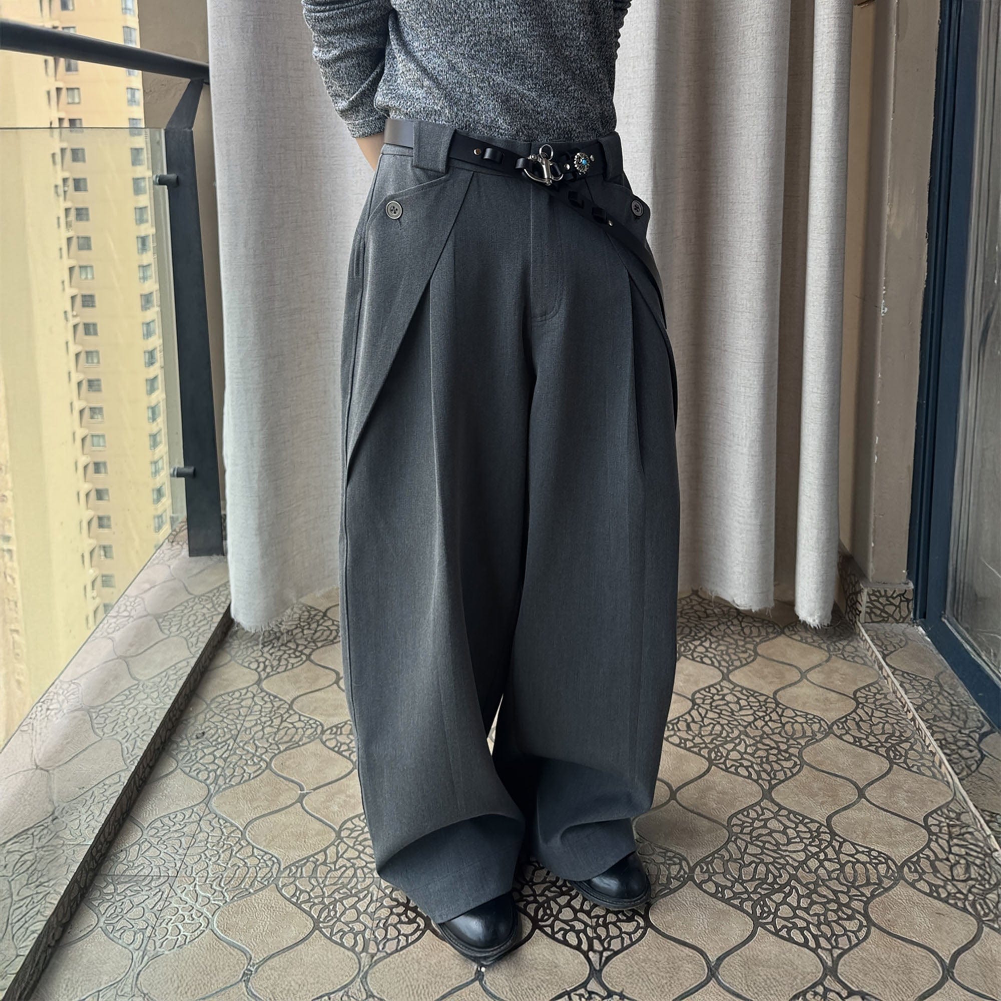 ESAIAS Triangle-Pleat Wide-Leg Trousers, premium urban and streetwear designers apparel on PROJECTISR.com, ESAIAS