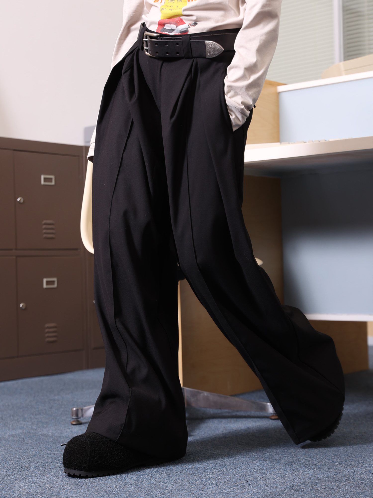 ERROR CODE ROBOT Essential Pleated Wide-Leg Trousers