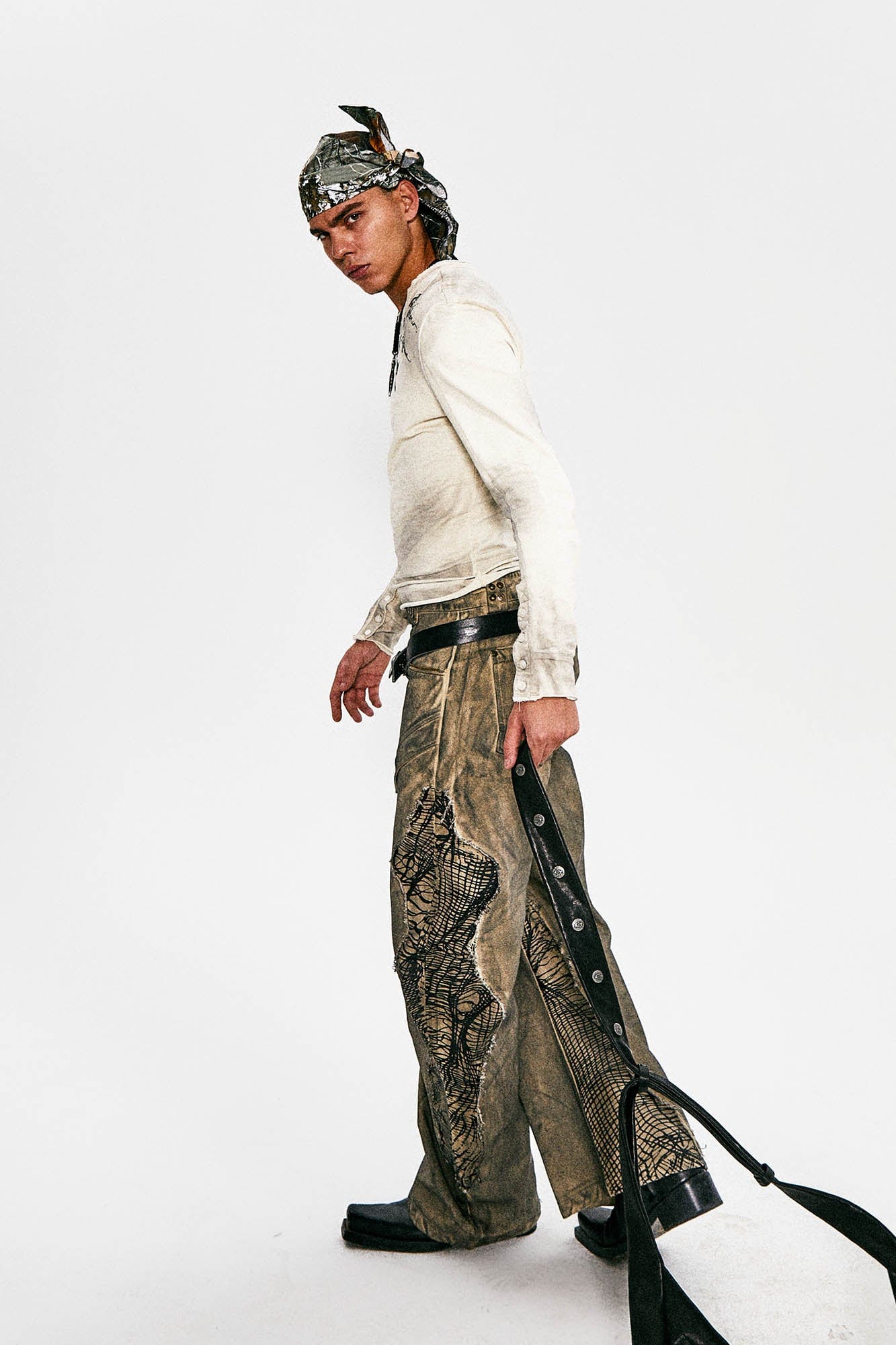 FLYERRER Distressed Cross Chain Graphic Long-Sleeve Tee, premium urban and streetwear designers apparel on PROJECTISR.com, FLYERRER