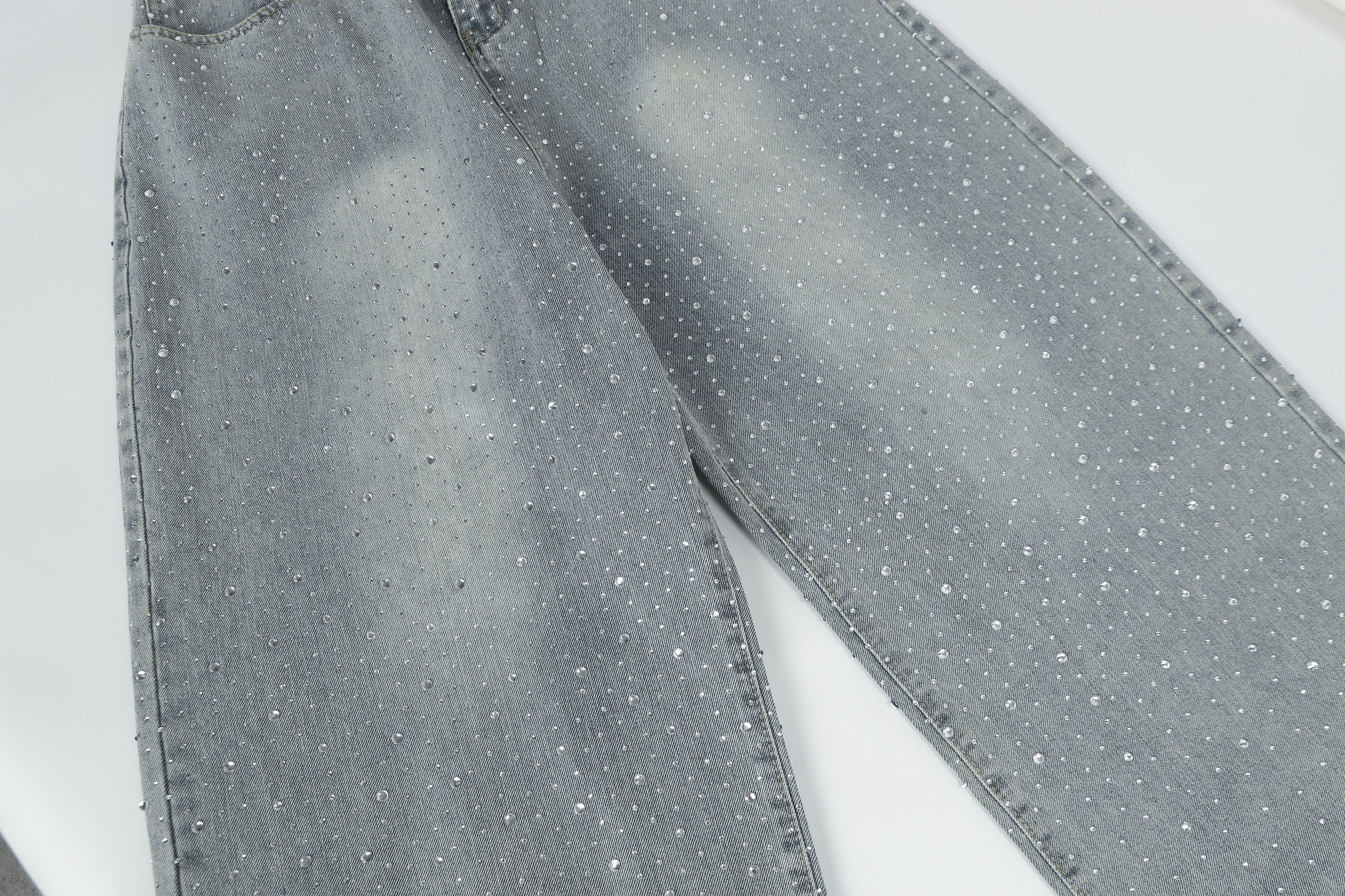 CLP Diamond Washed Straight-Leg Jeans