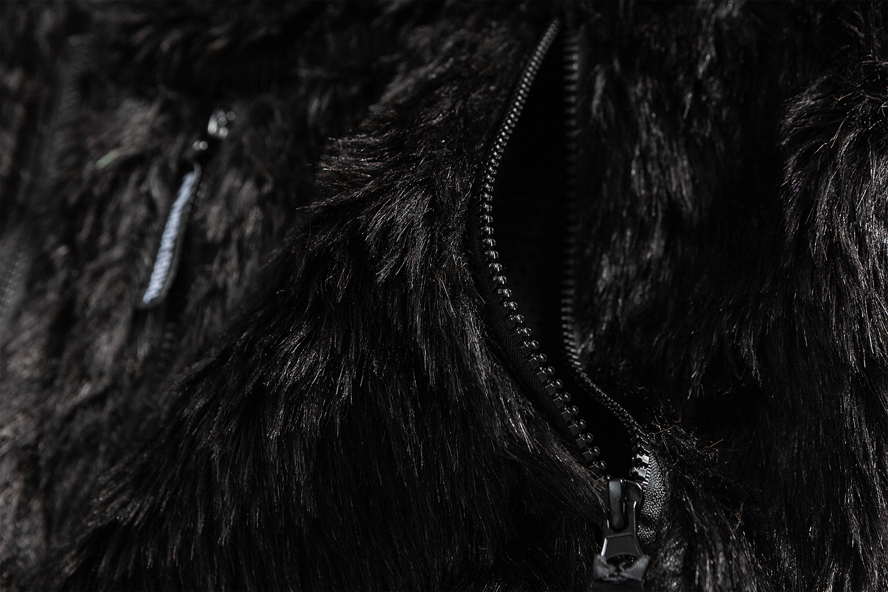 ME DA IGUAL Shaggy Multi-Pocket Faux Fur Jacket