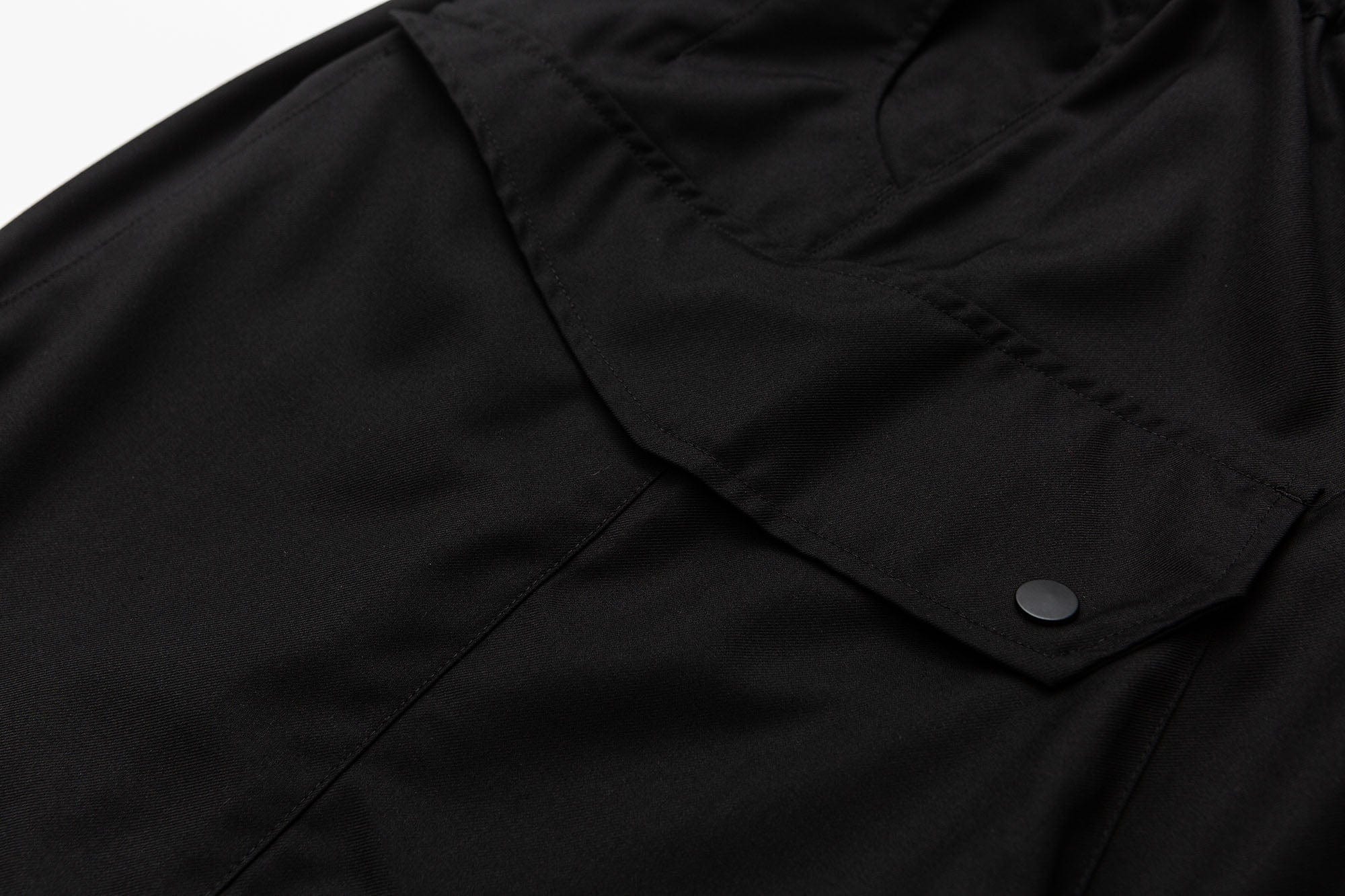 ME DA IGUAL Multi-Pocket Oversized Utility Shorts, premium urban and streetwear designers apparel on PROJECTISR.com, ME DA IGUAL