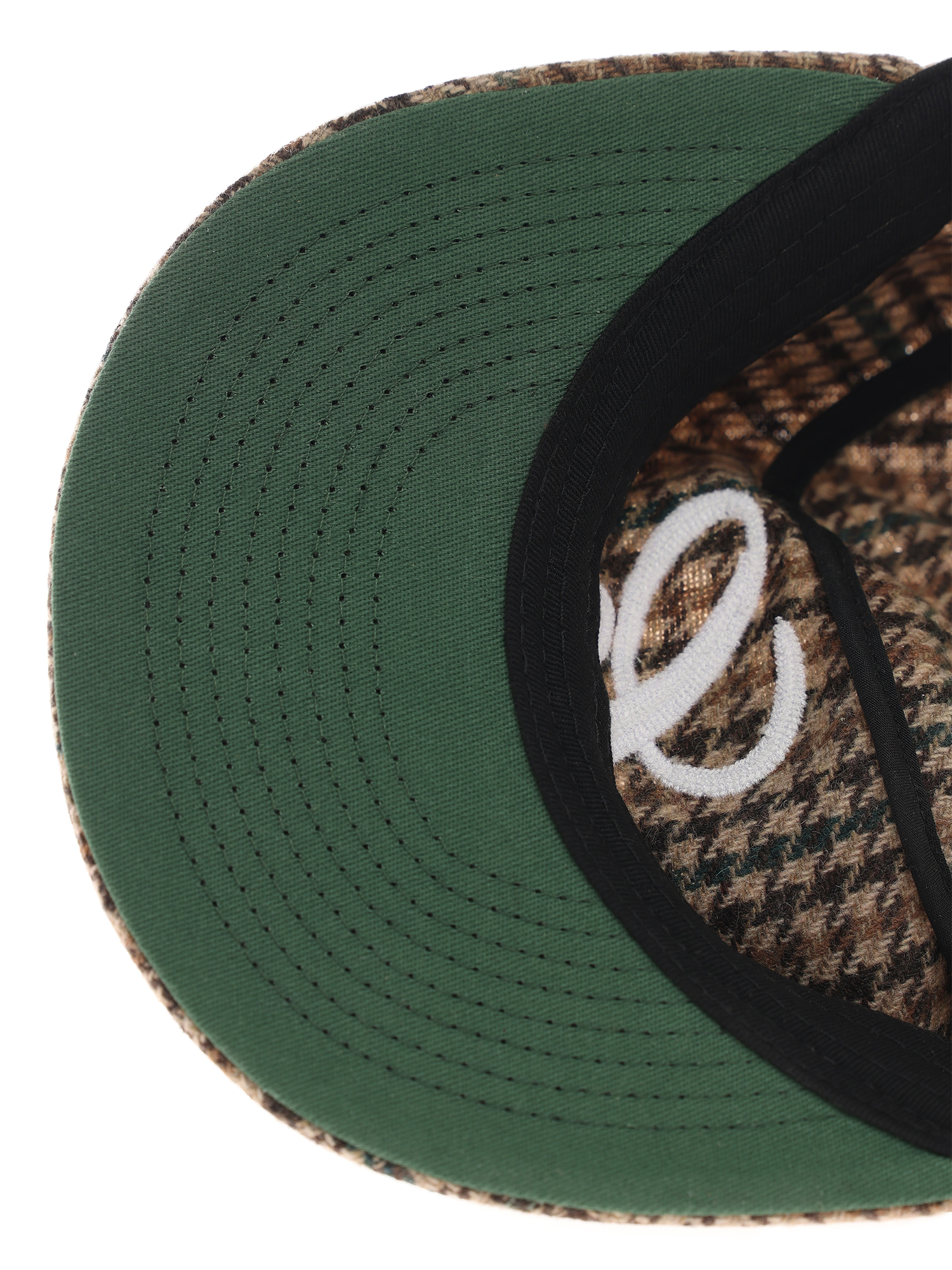 6CRAYON Retro Embroidered Flat-Brim Baseball Cap