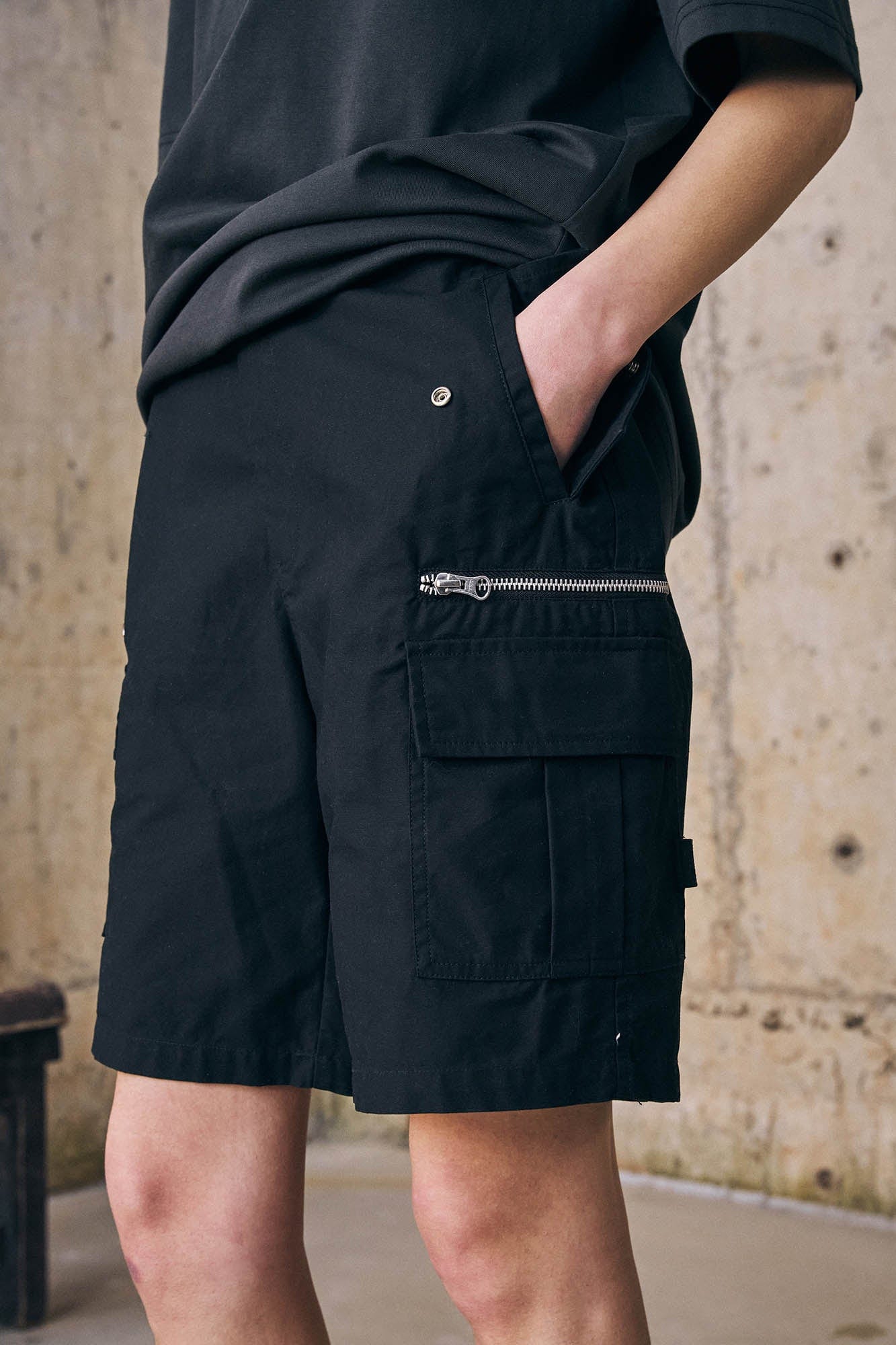 ENSHADOWER Modern Multi-Pocket Shorts, premium urban and streetwear designers apparel on PROJECTISR.com, ENSHADOWER