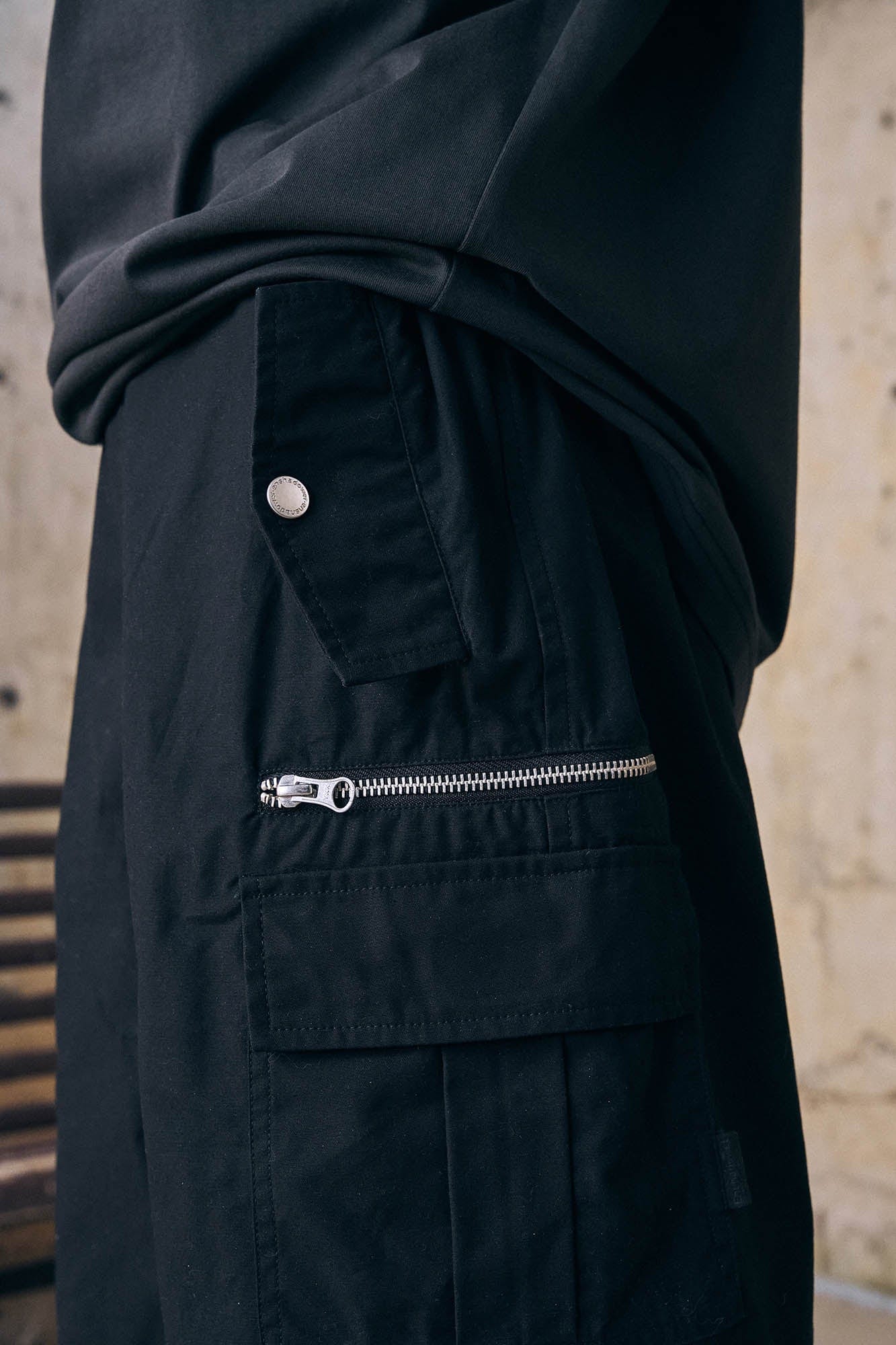 ENSHADOWER Modern Multi-Pocket Shorts, premium urban and streetwear designers apparel on PROJECTISR.com, ENSHADOWER