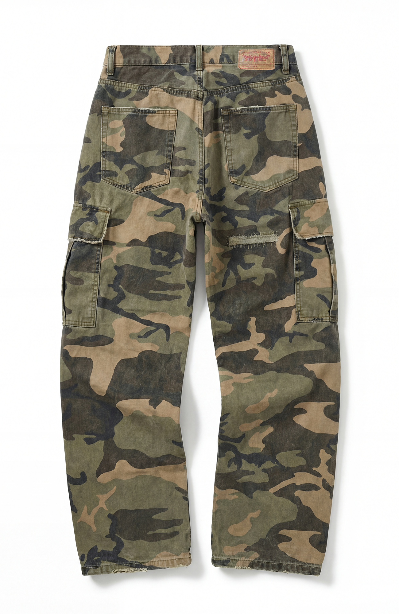 NEIGBORL Straight-Leg Camo Cargo Pants, premium urban and streetwear designers apparel on PROJECTISR.com, NEIGBORL