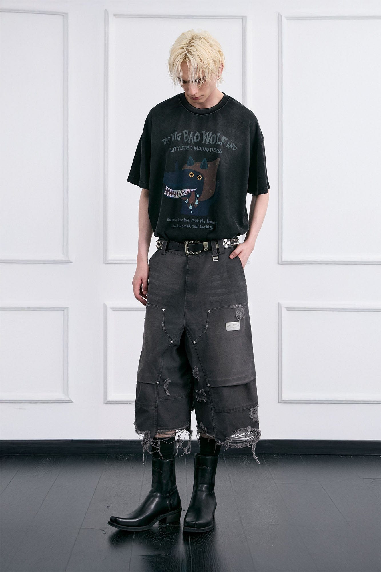 FACEONLAB Distressed Deconstructed Ripped Cargo Shorts, premium urban and streetwear designers apparel on PROJECTISR.com, FACEONLAB