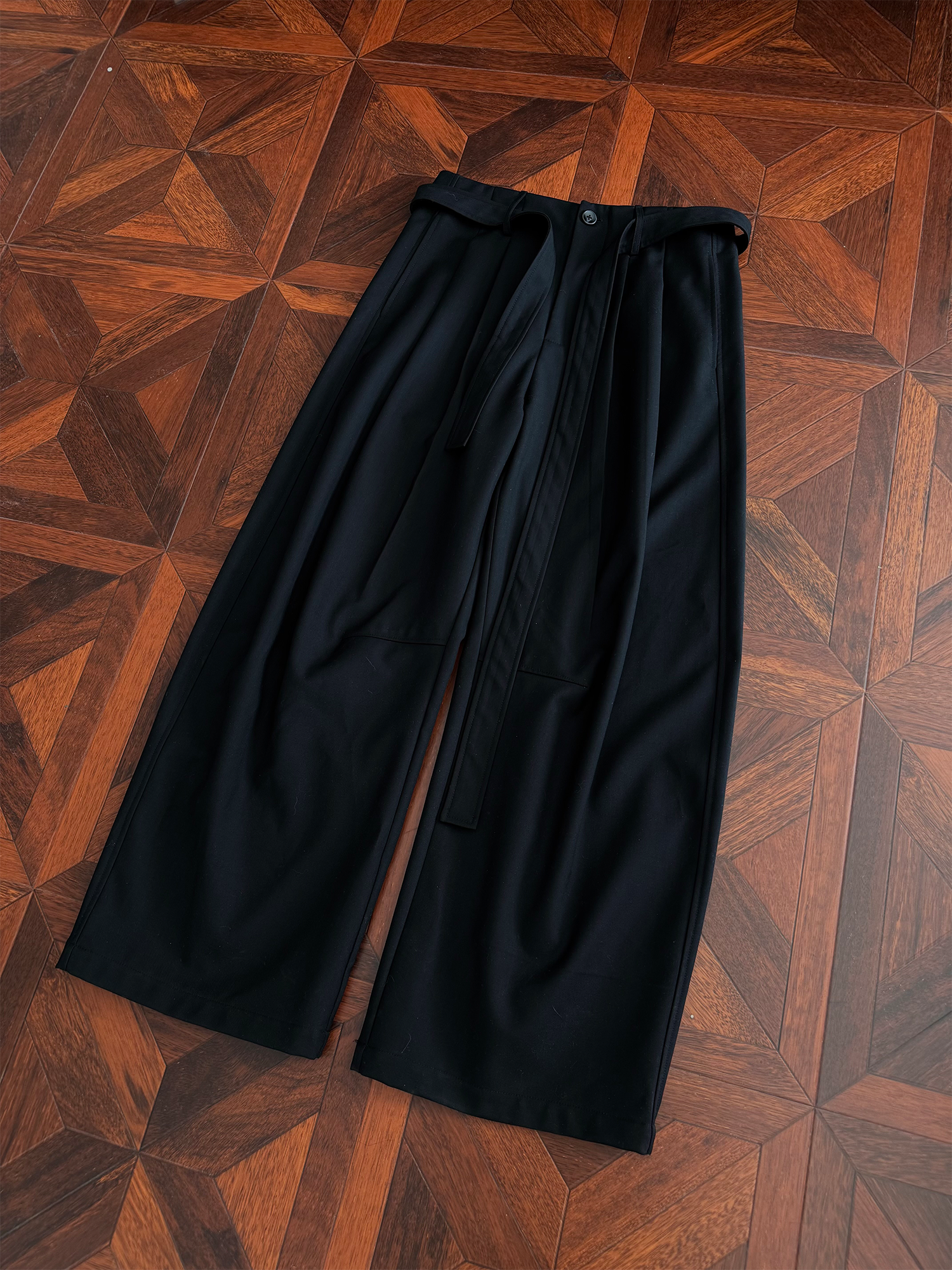 KREATE Belted Pleated Wide-Leg Trousers