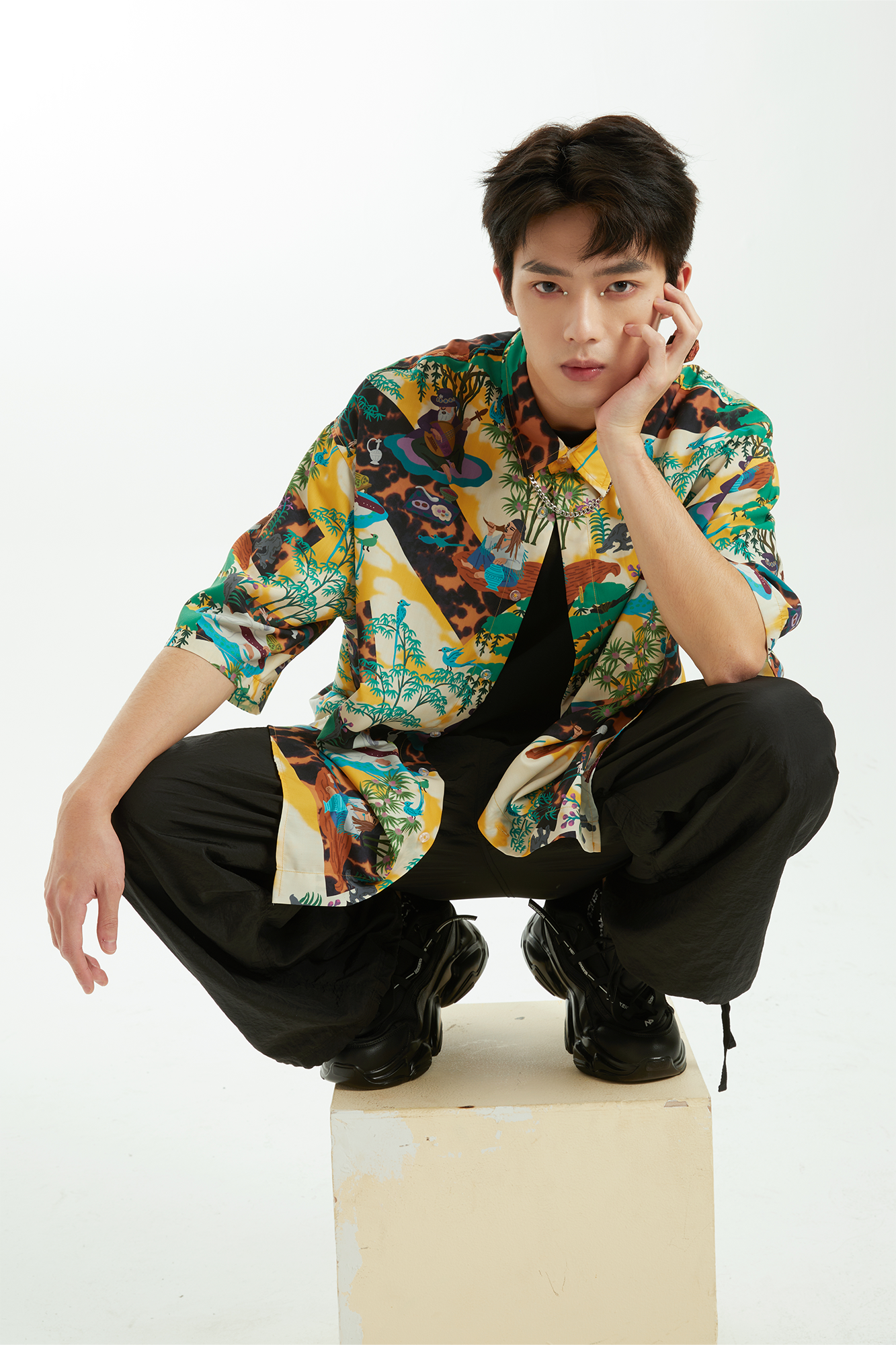 MASH UP ASIA Contrast Full-Print Half Shirt, premium urban and streetwear designers apparel on PROJECTISR.com, MASH UP ASIA