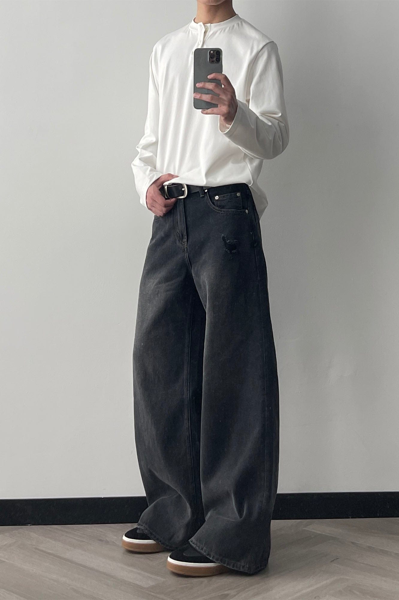 OKAYTHXBYE Minimalist Washed Wide-Leg Jeans