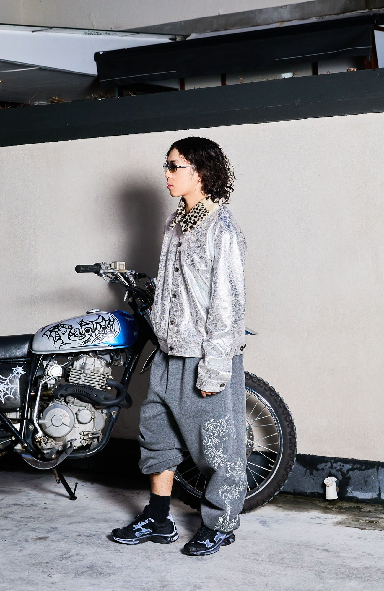 YANLI Fur-Collar Spliced Faux Leather Jacket
