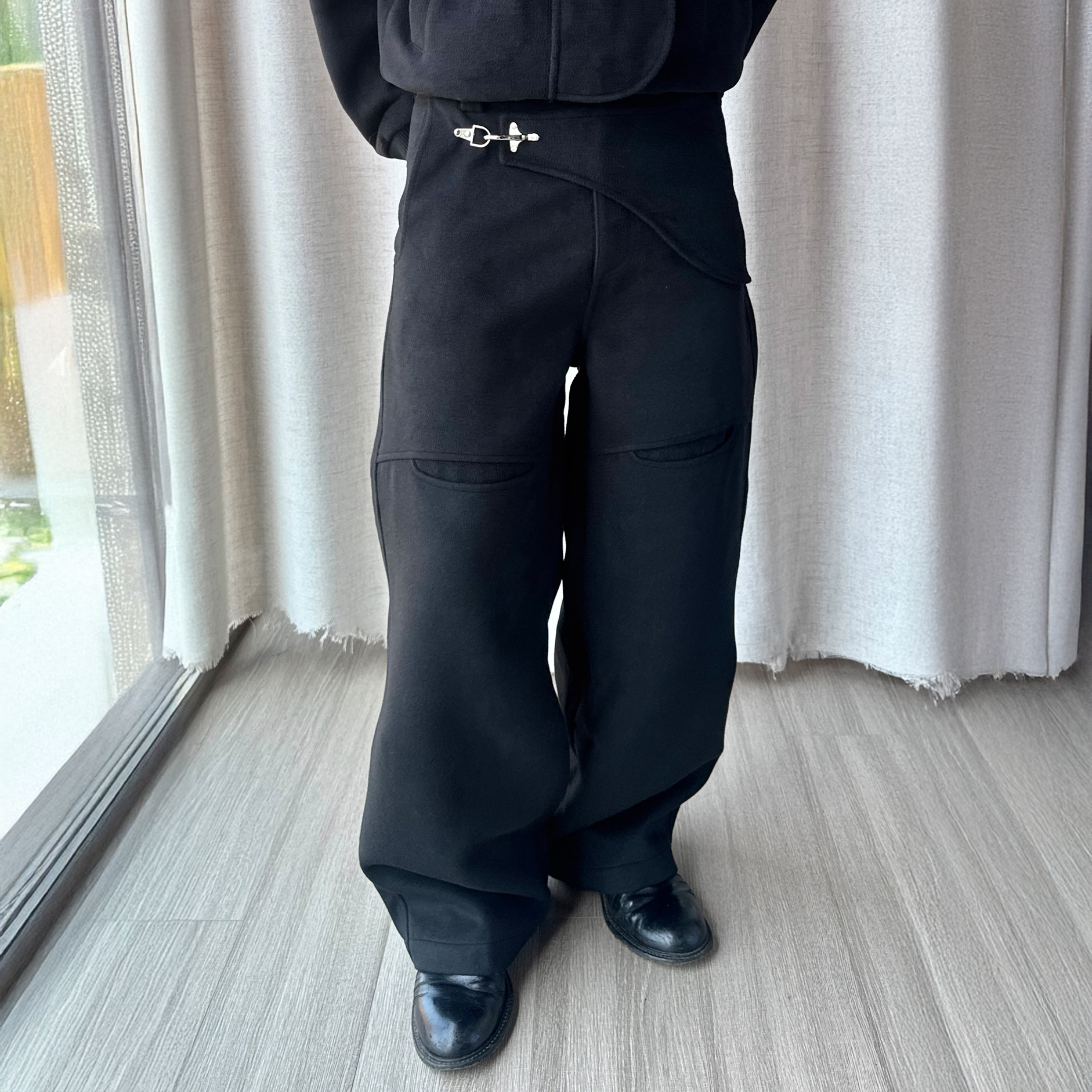 ESAIAS Harness-Lock Wool-Blend Wide-Leg Trousers