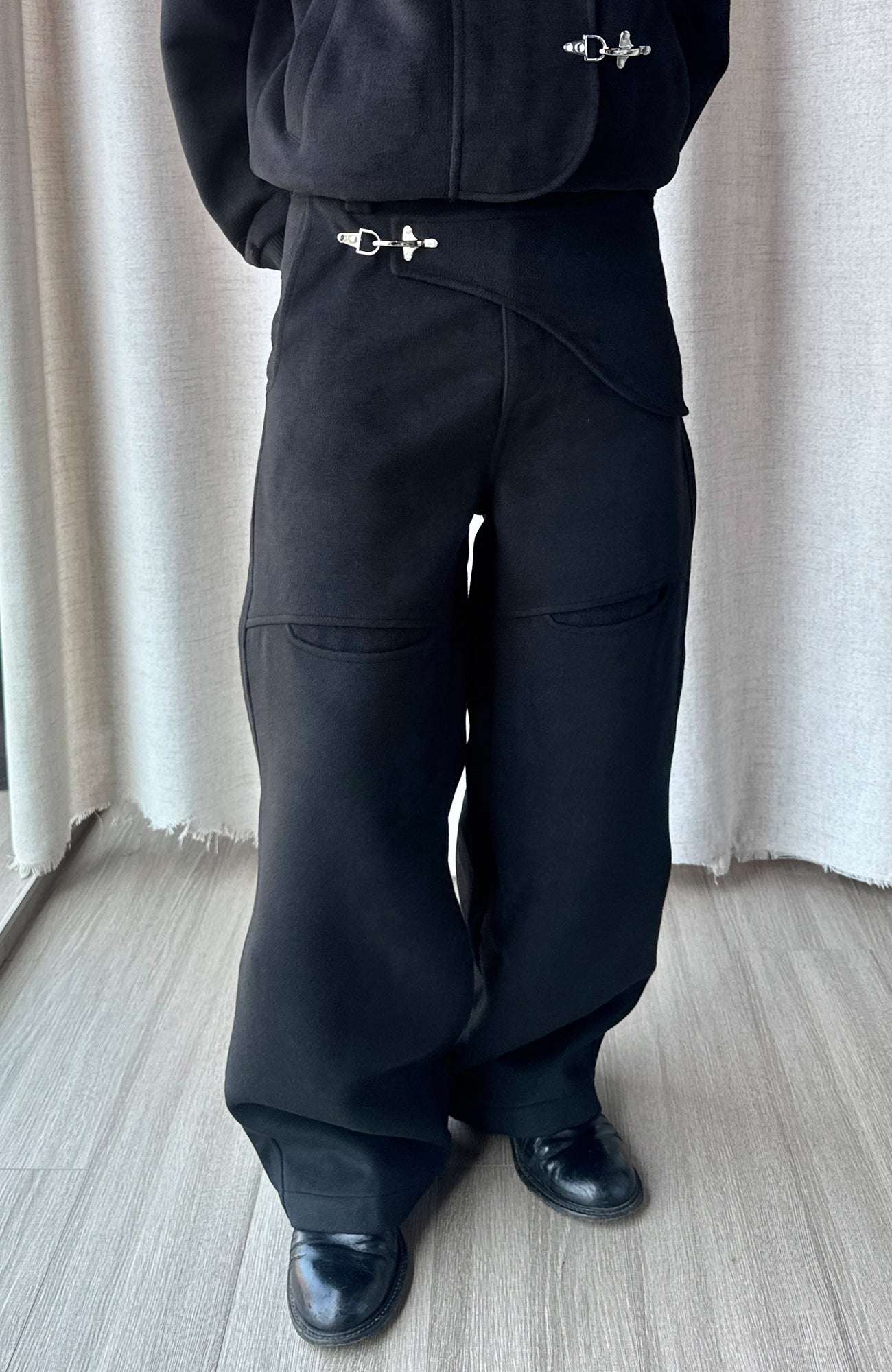 ESAIAS Harness-Lock Wool-Blend Wide-Leg Trousers