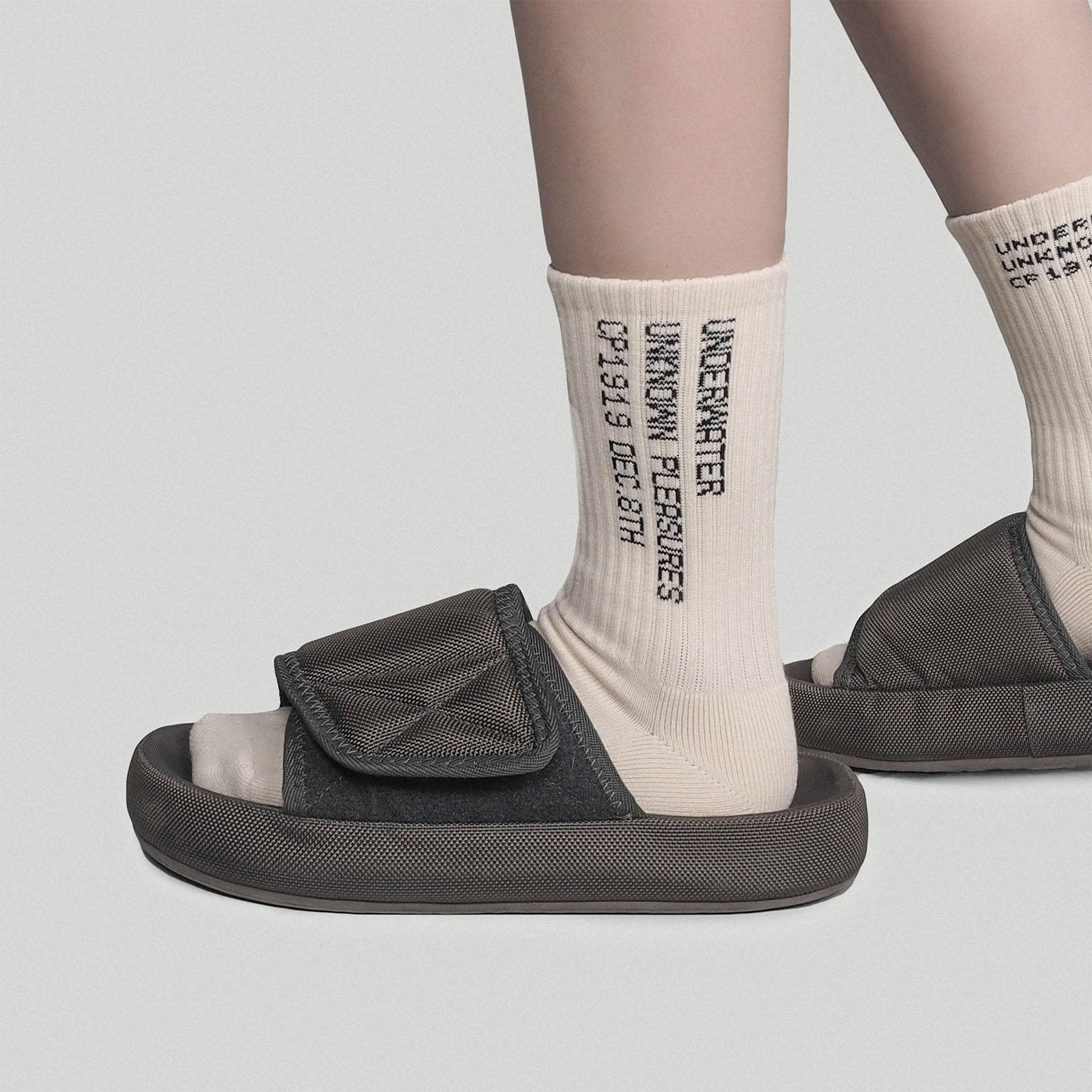 UNDERWATER Socks Apricot - PROJECTISR US