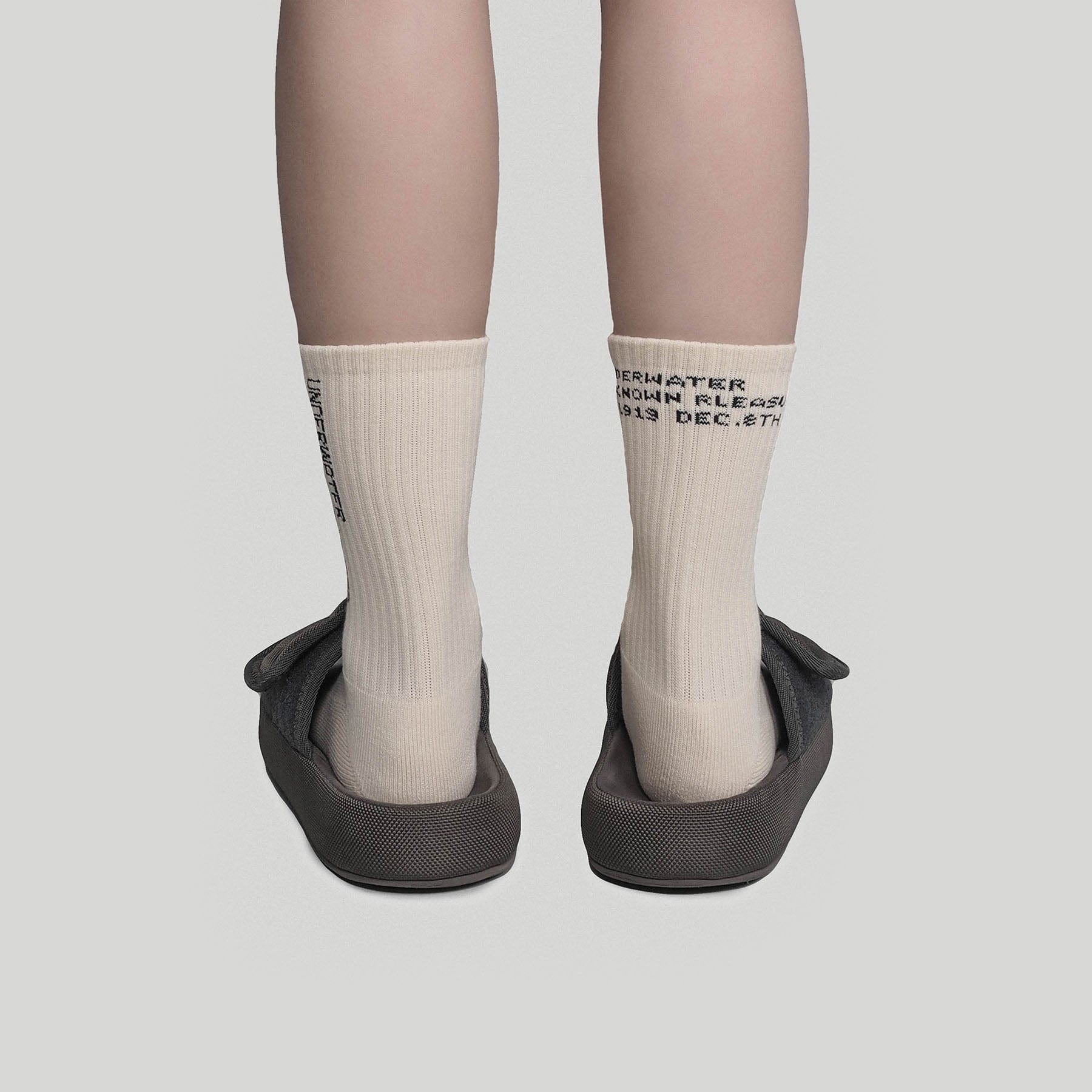 UNDERWATER Socks Apricot - PROJECTISR US
