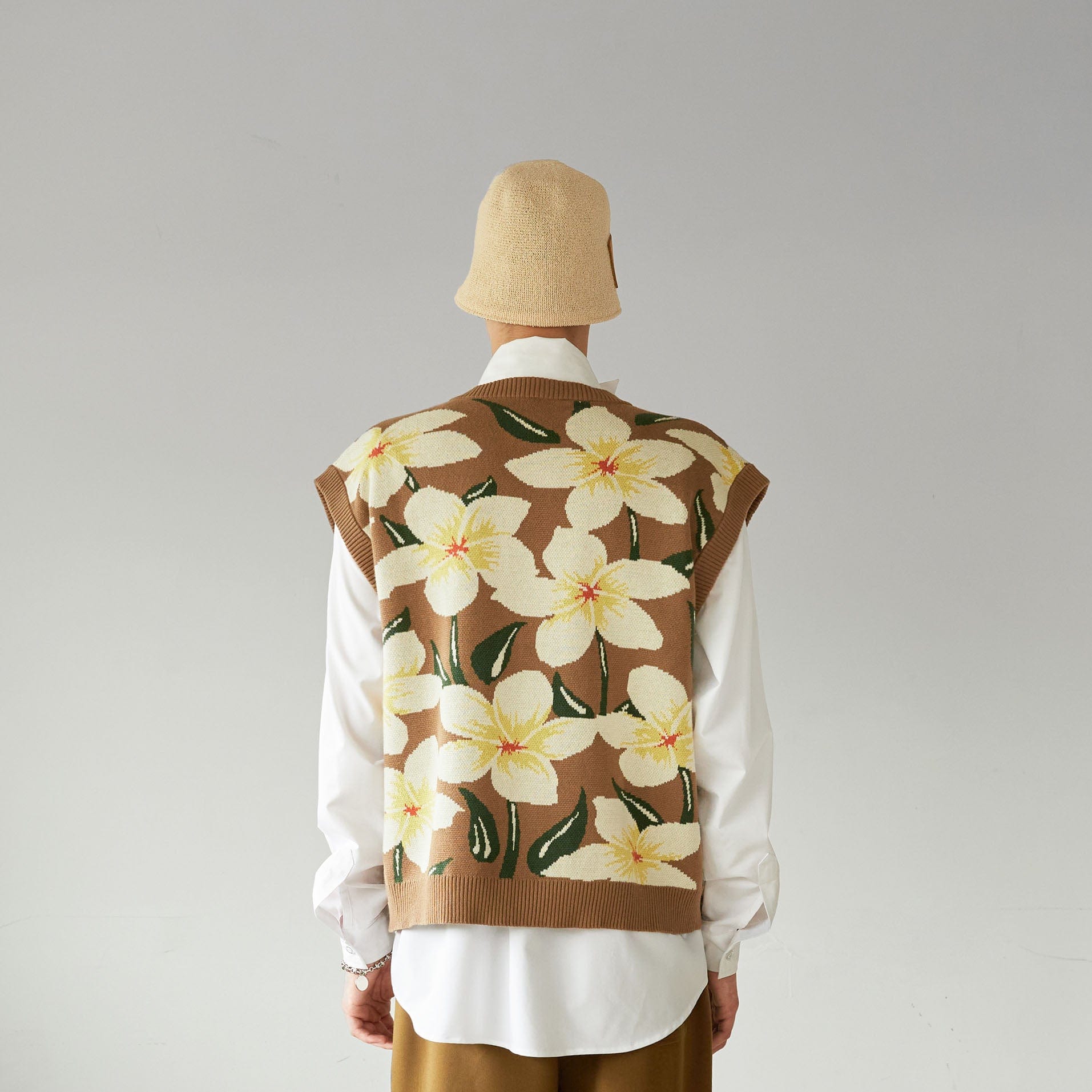 LEONSENSE Floral Knitted Vest, premium urban and streetwear designers apparel on PROJECTISR.com, LEONSENSE