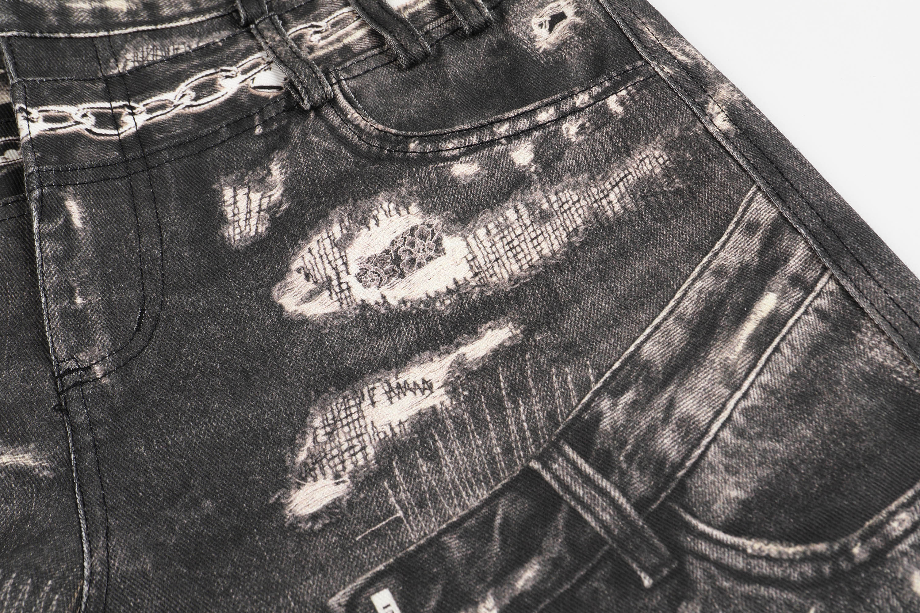 DND4DES Deconstructed Graphic Double-Waist Distressed Jeans