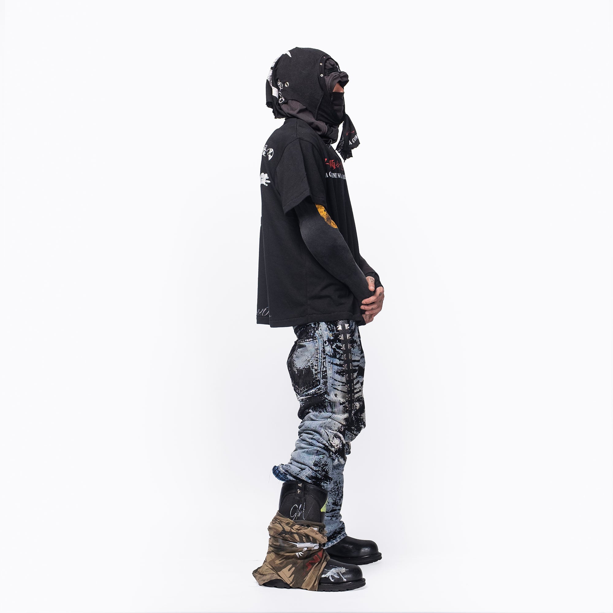 FVVO Distressed Flocked Slant Fly Jeans