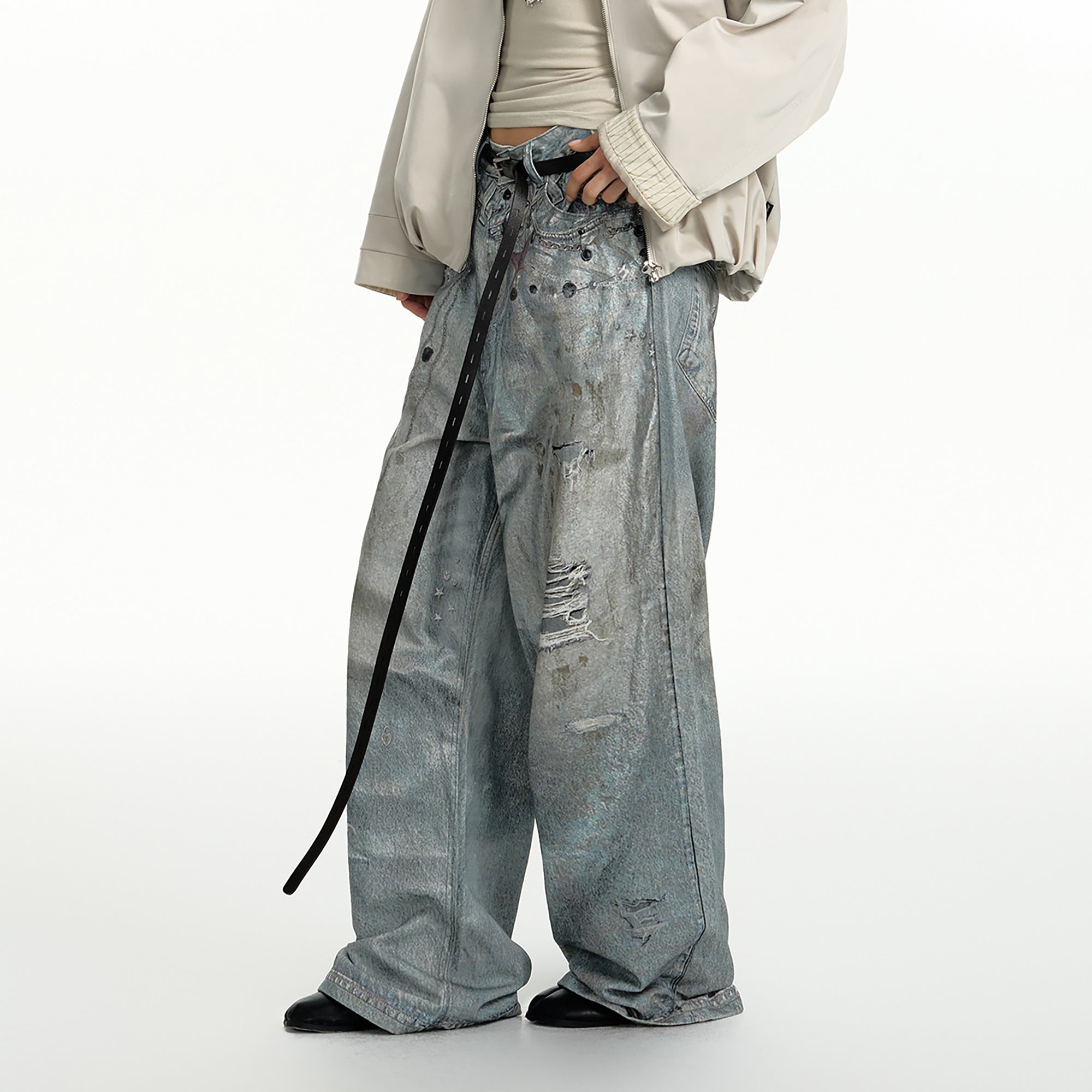 TGNS Beaded Graphic Distressed Oversized Jeans