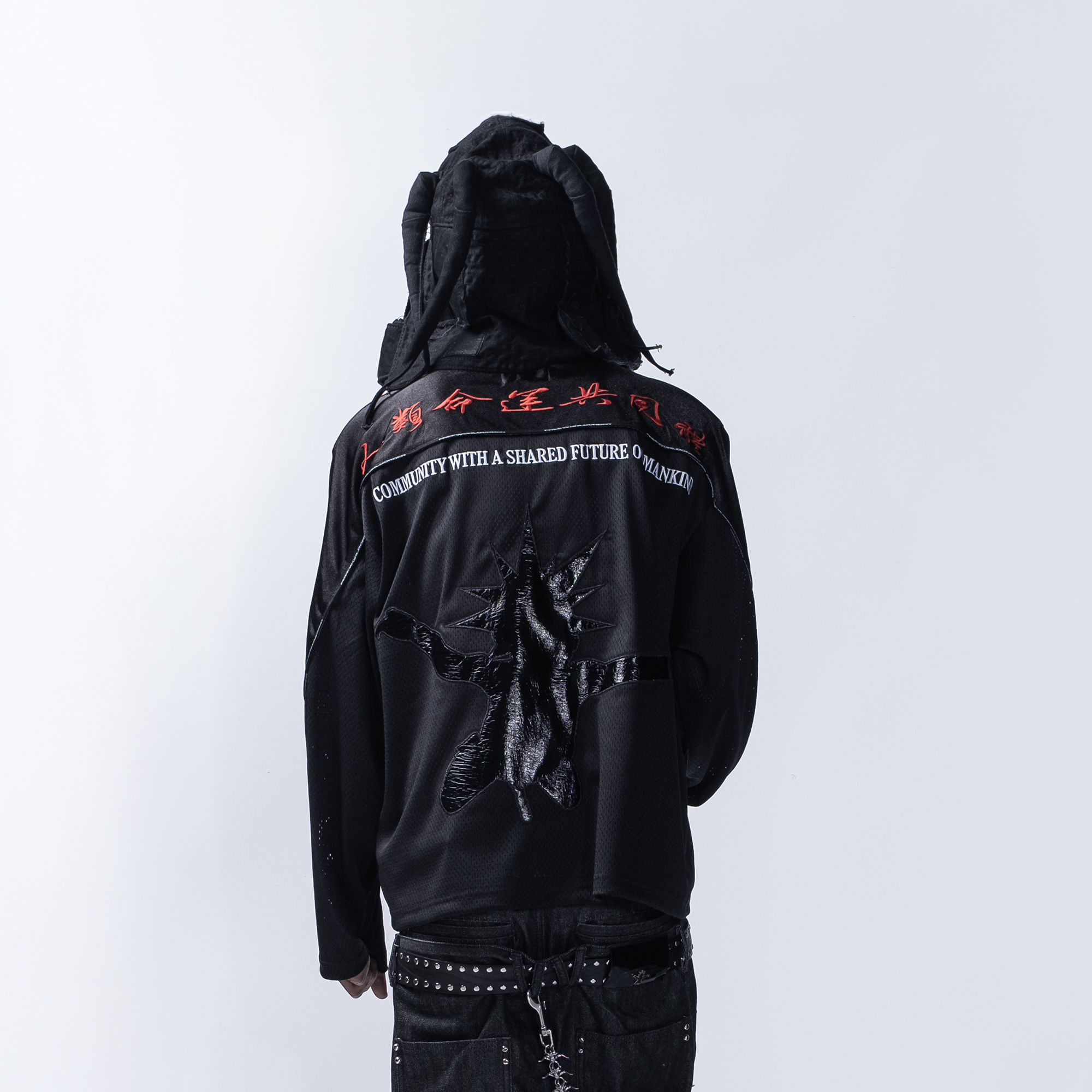 FVVO Padded Shoulder V-Neck Jersey