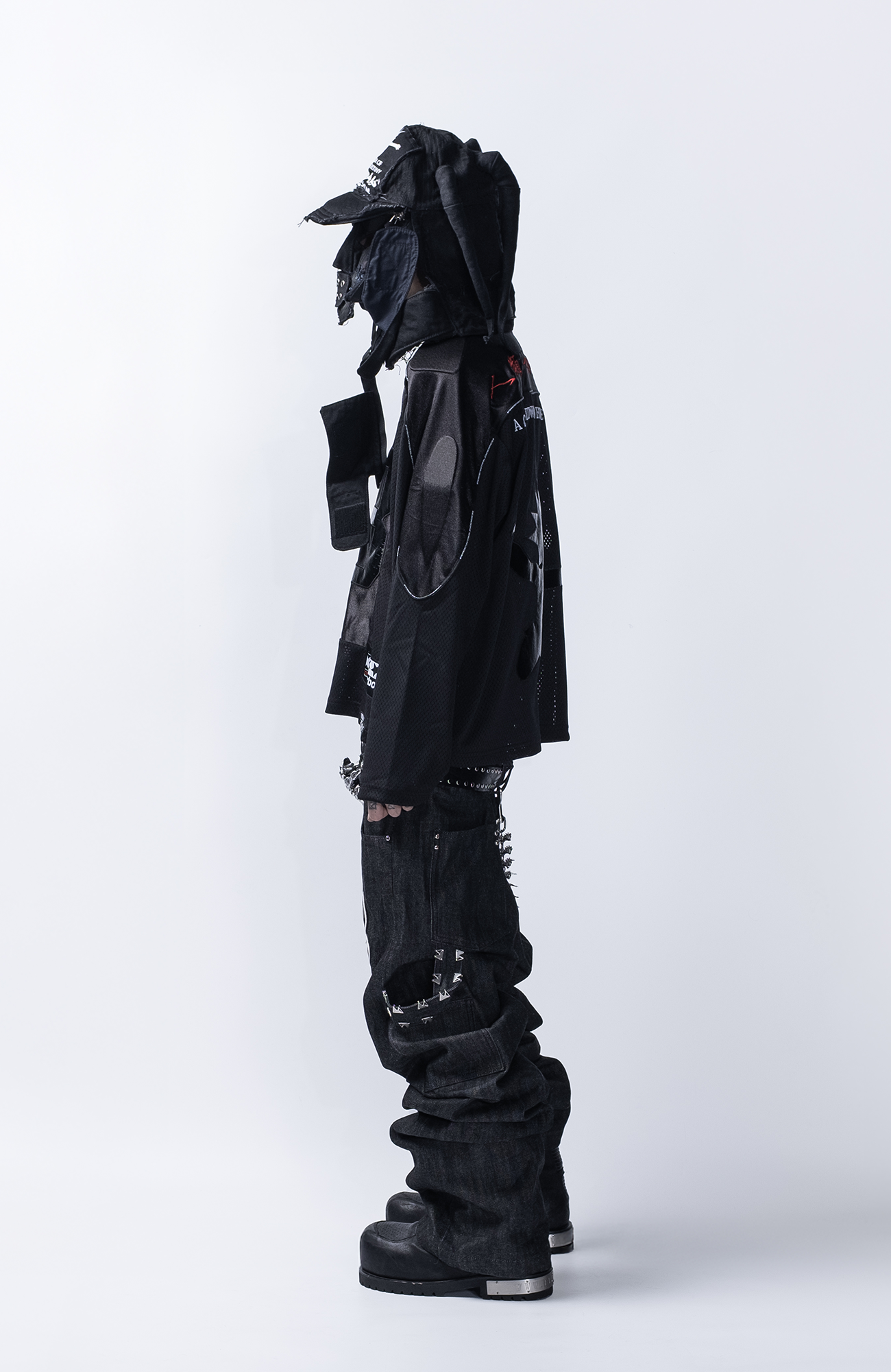 FVVO Padded Shoulder V-Neck Jersey