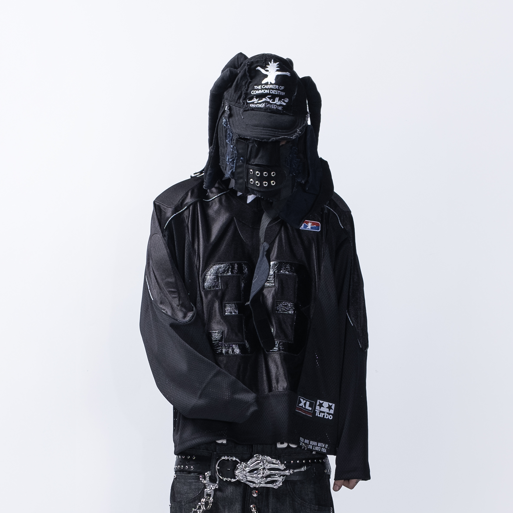 FVVO Padded Shoulder V-Neck Jersey