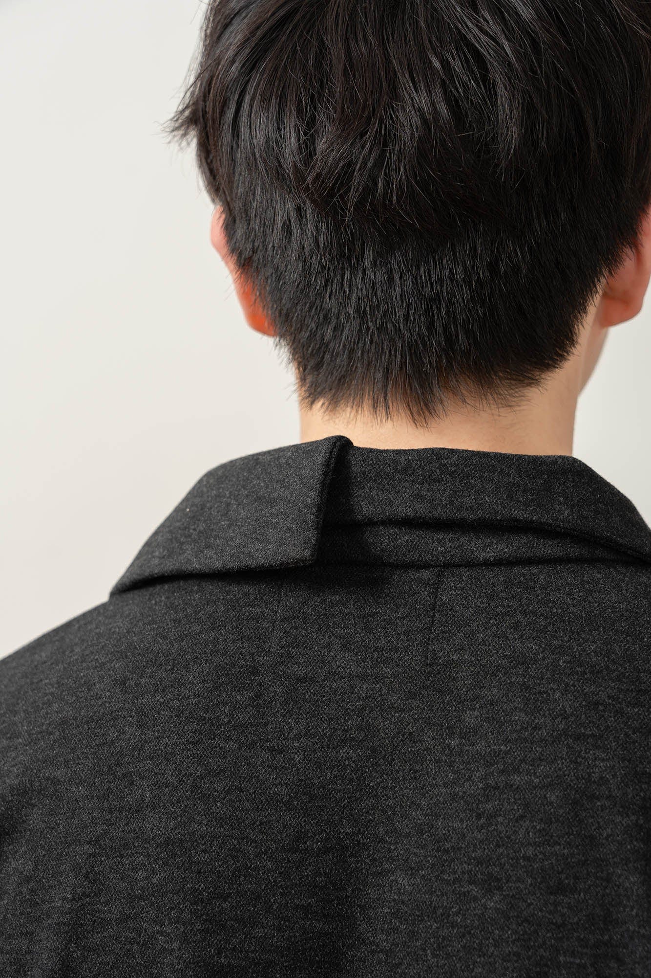 MOITIEDEPETALE Asymmetrical Collar Stitch Spliced Pullover