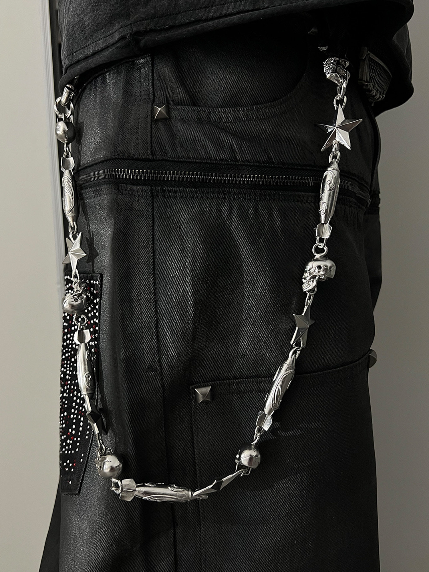 TECNINEGROUP Distressed Star Missile Skull Pant Chain